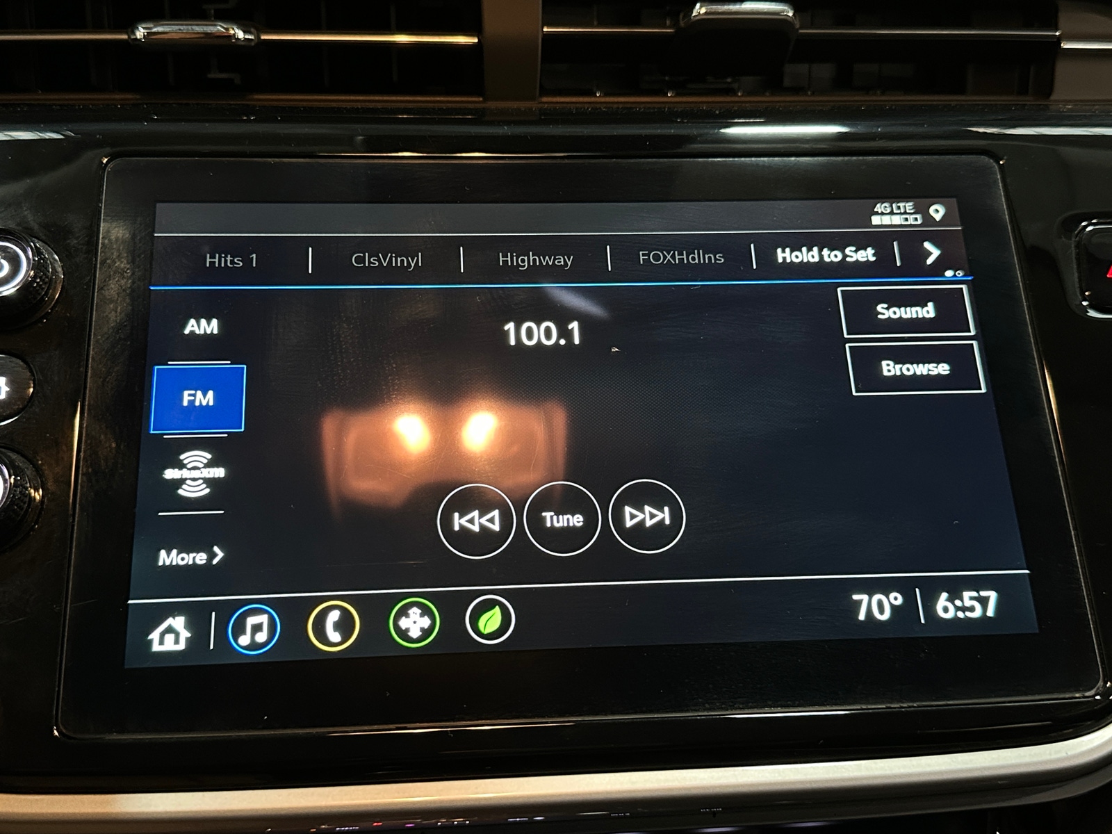 Thumbnail: 2023 Chevrolet Bolt EUV - 4