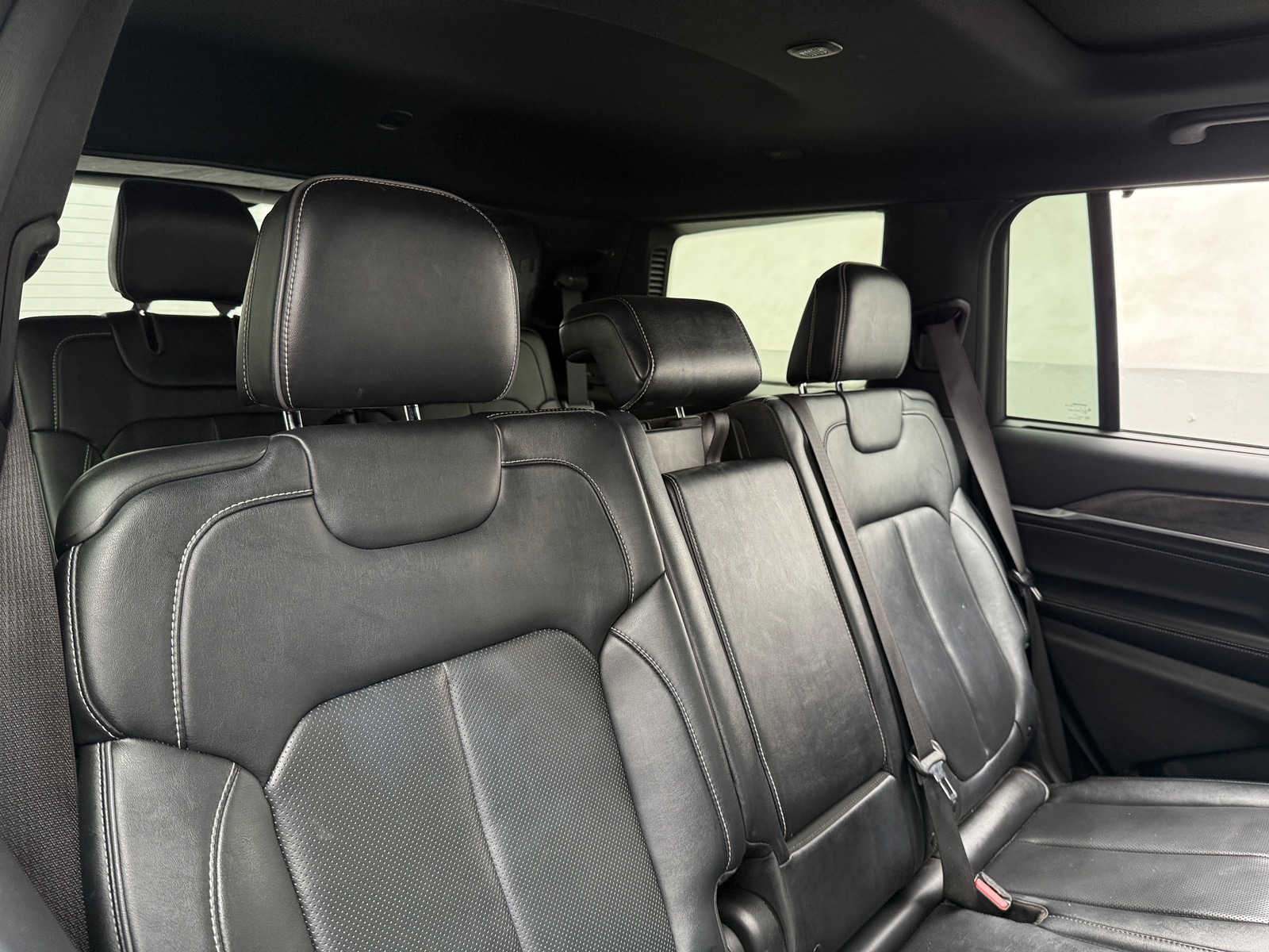 Thumbnail: 2022 Jeep Grand Cherokee L - 5