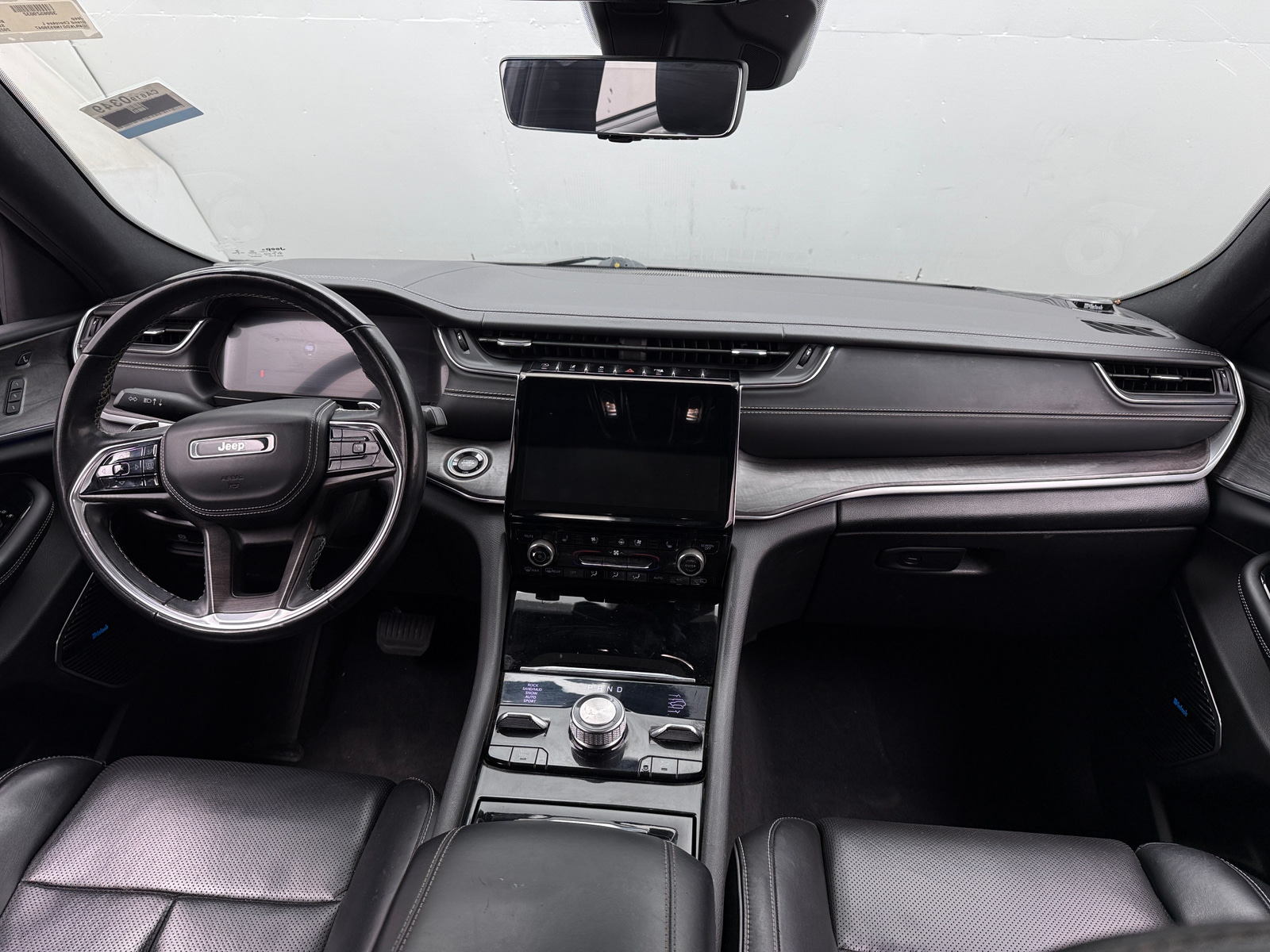 Thumbnail: 2022 Jeep Grand Cherokee L - 2