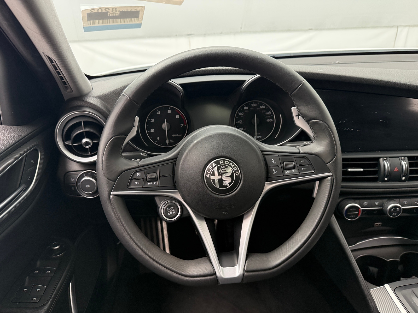 Thumbnail: 2019 Alfa Romeo Giulia - 4