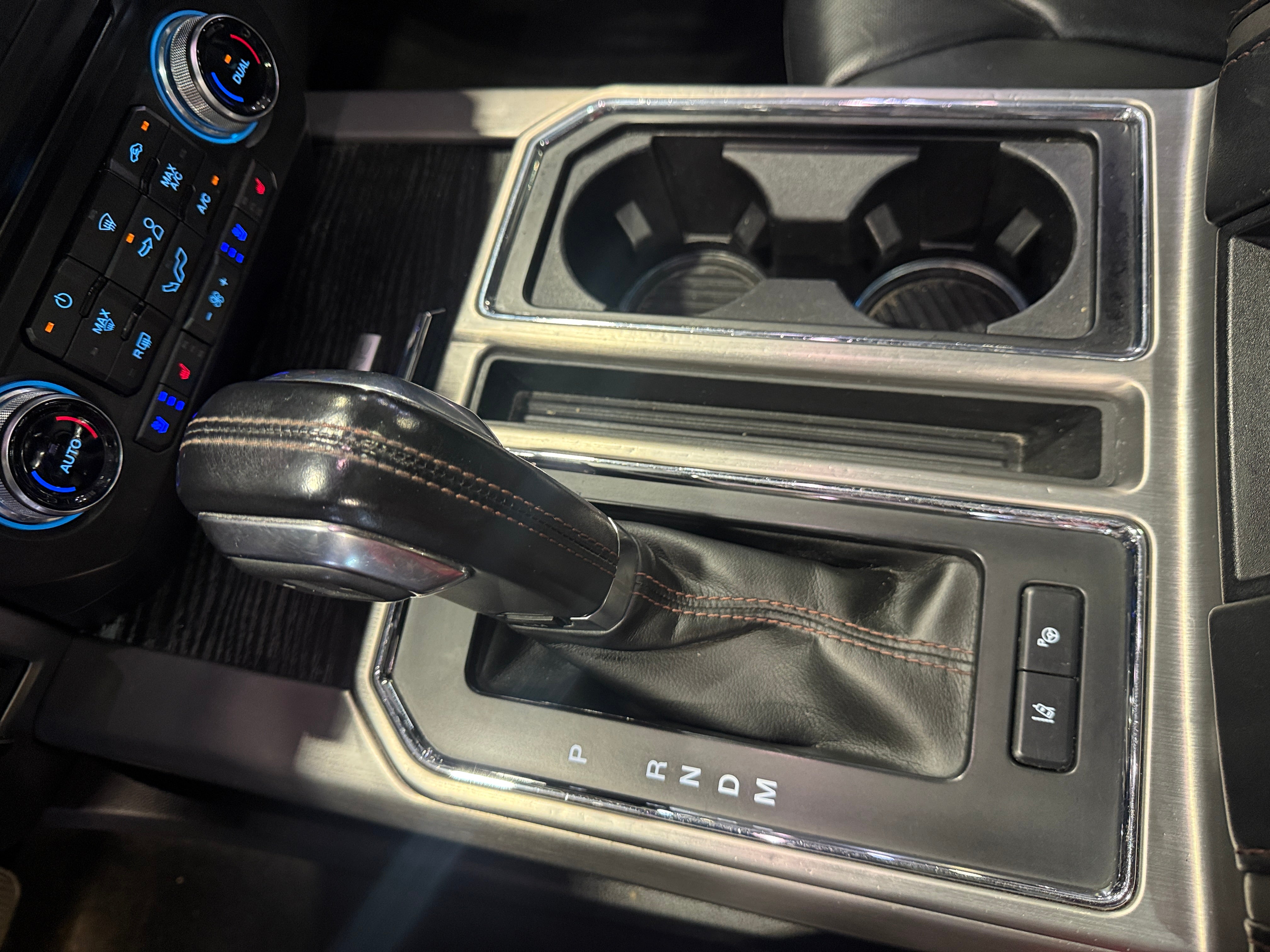2018 Ford F-150 Platinum - Photo 7