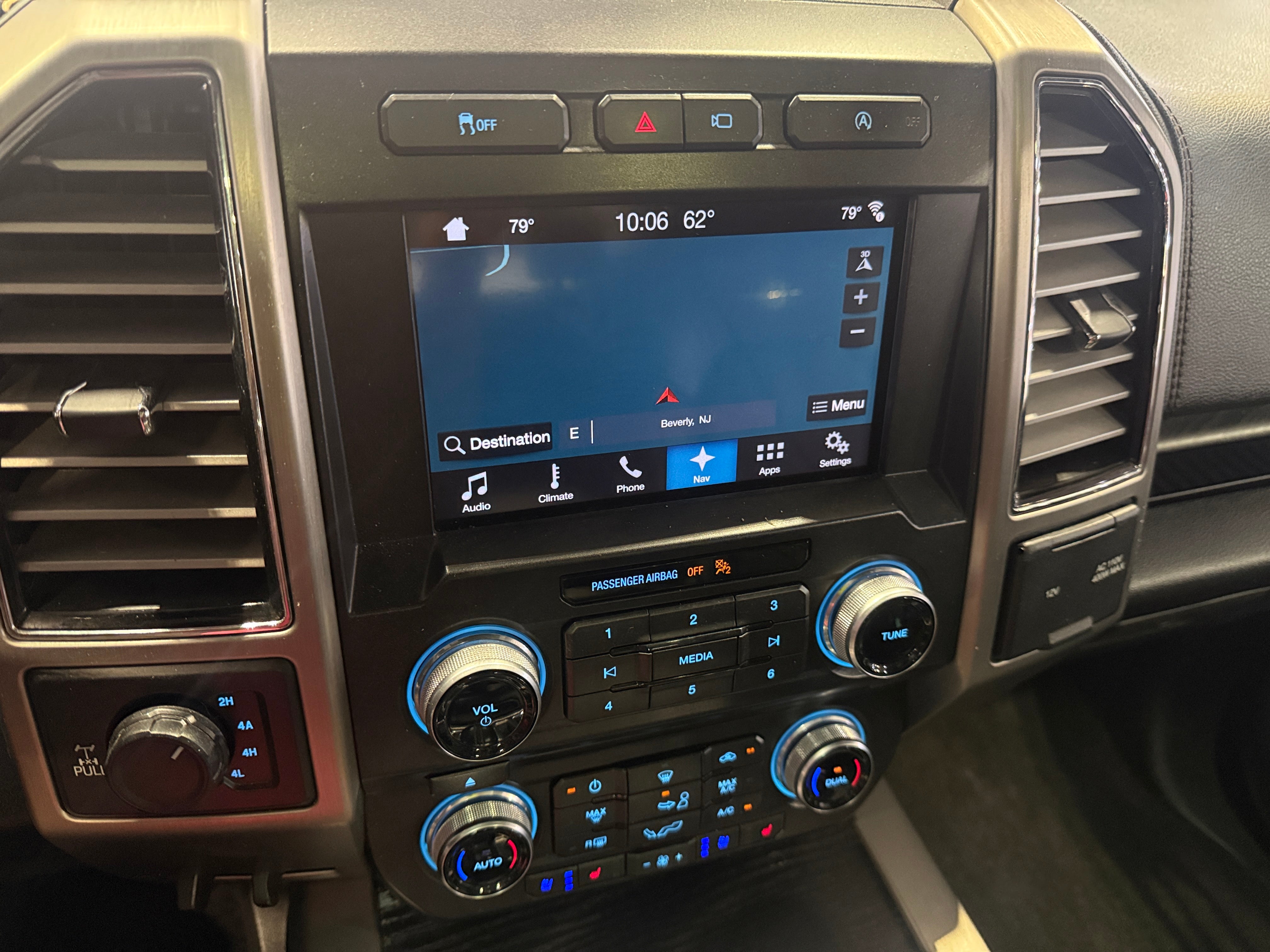 2018 Ford F-150 Platinum - Photo 16