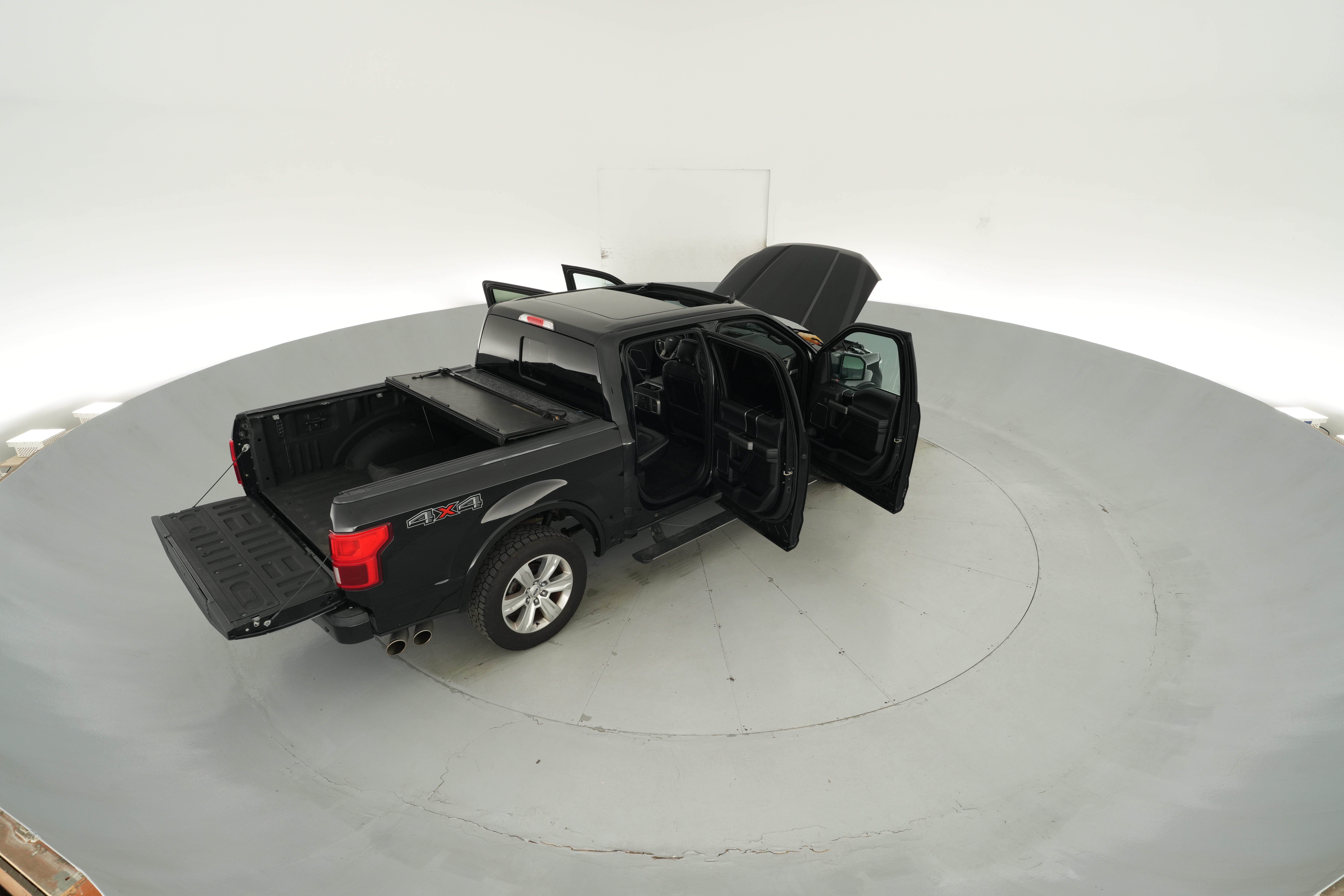 2018 Ford F-150 Platinum - Photo 55