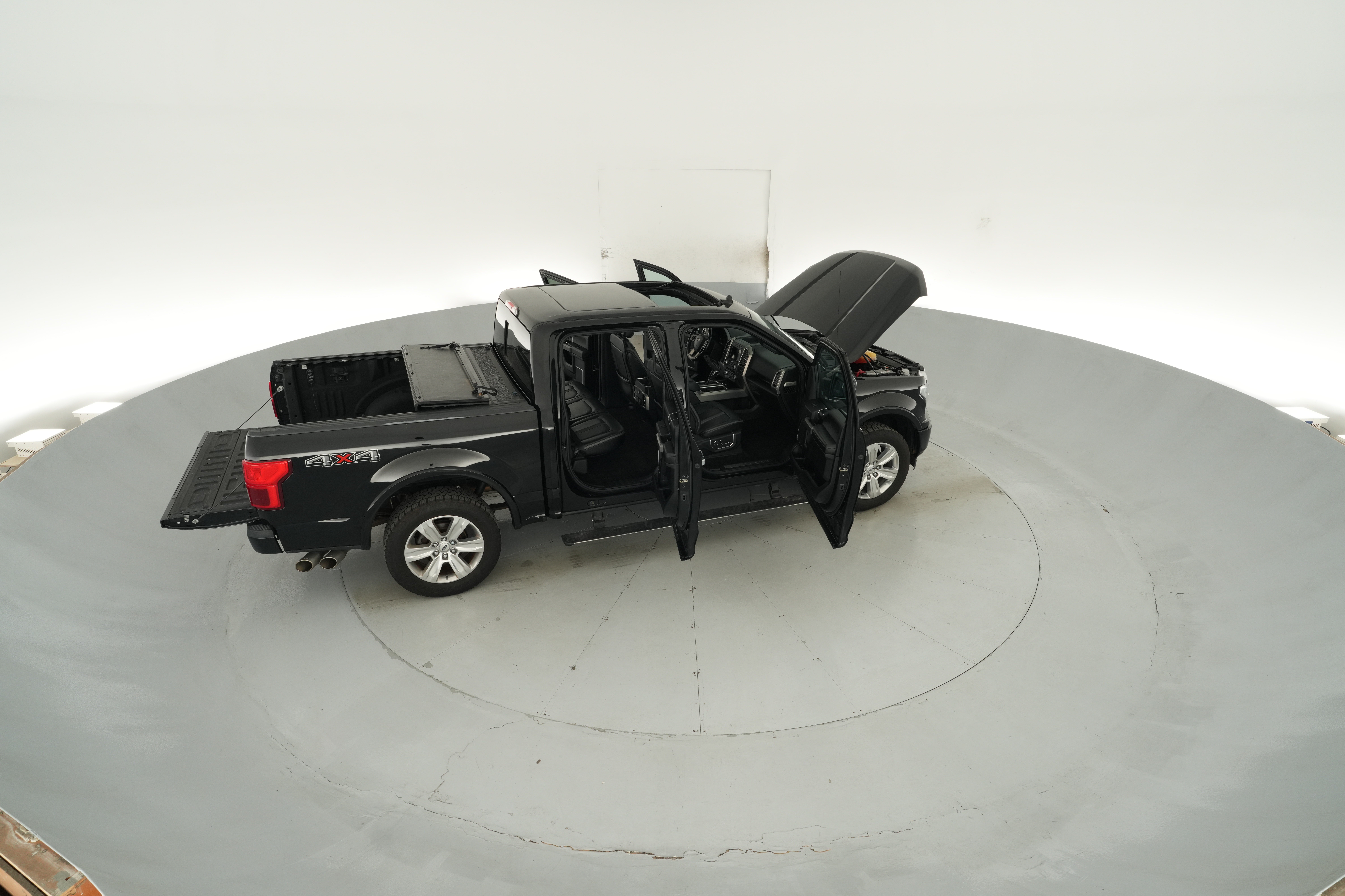 2018 Ford F-150 Platinum - Photo 56