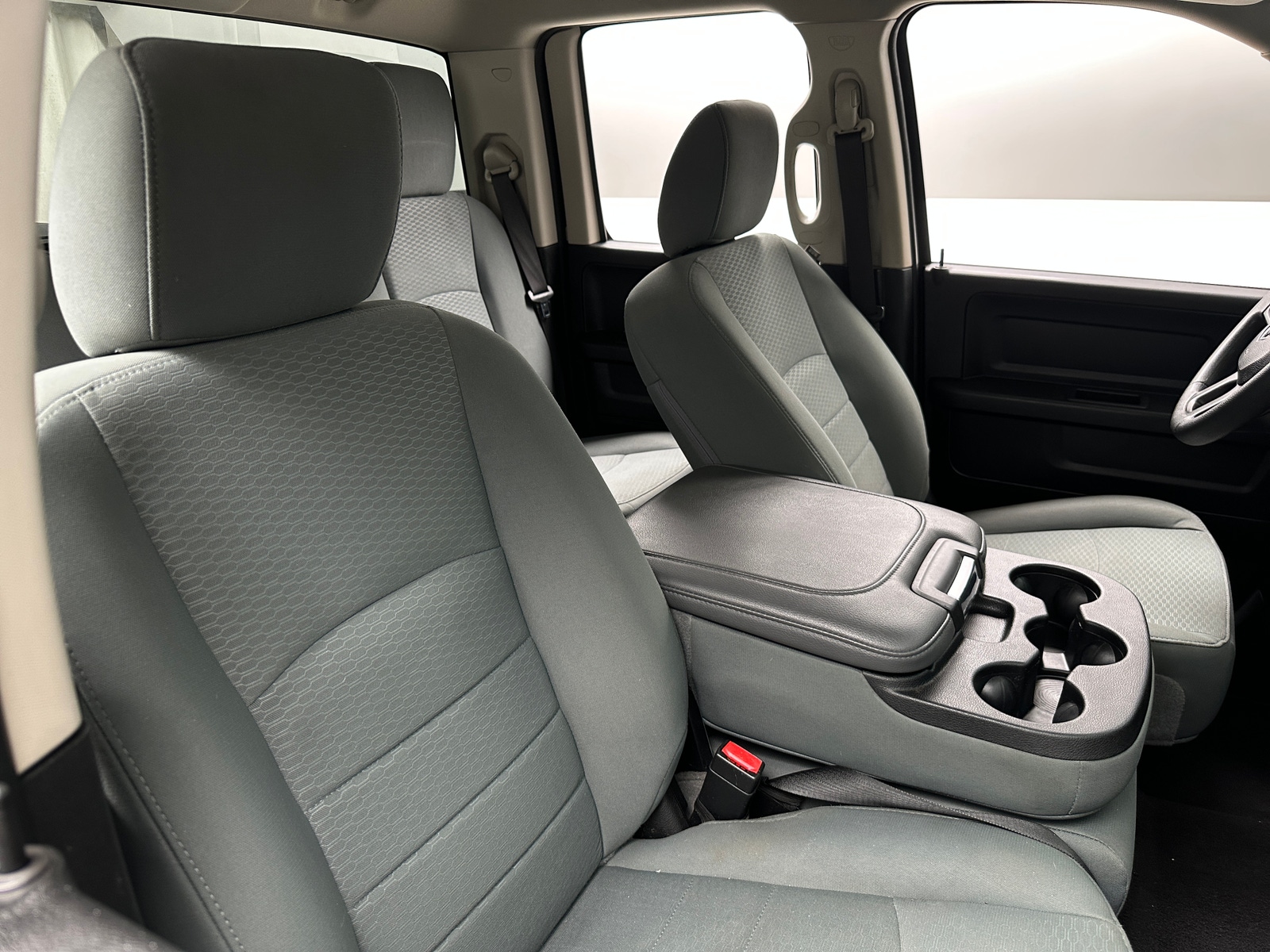 Thumbnail: 2019 RAM 1500 Classic - 2