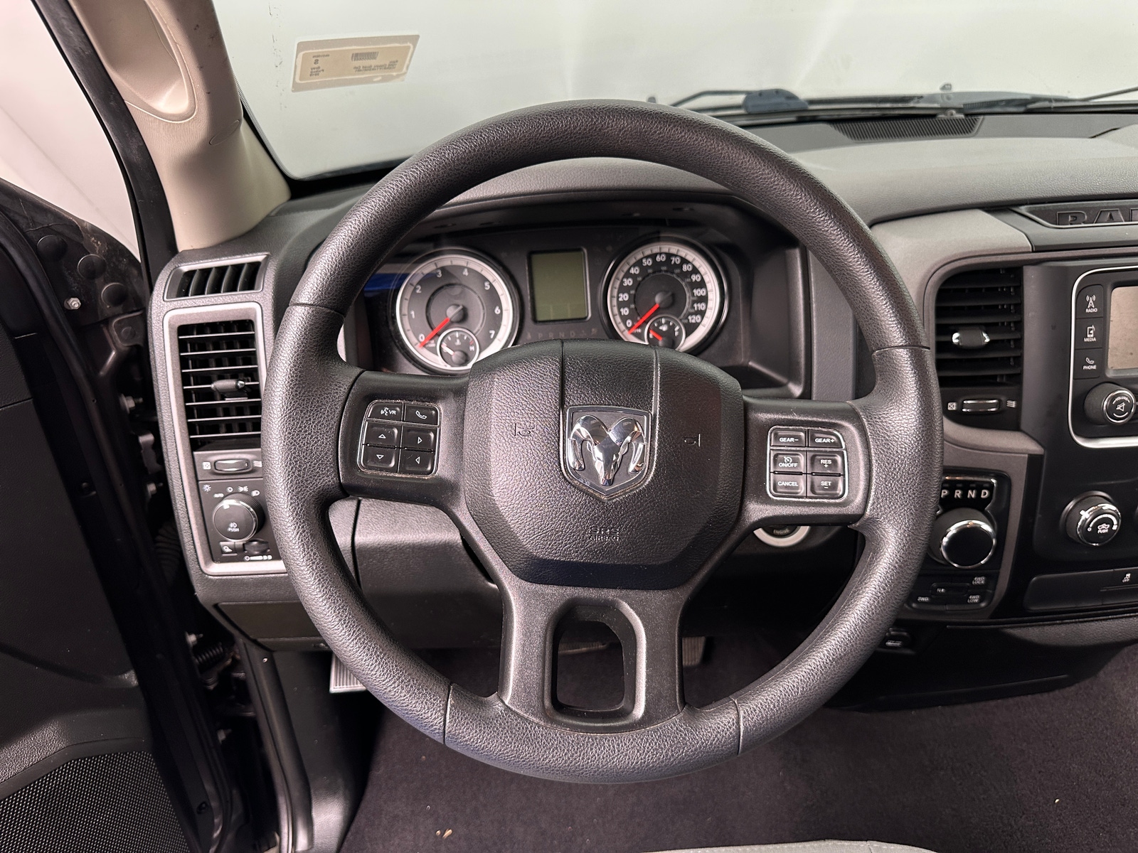 Thumbnail: 2019 RAM 1500 Classic - 5