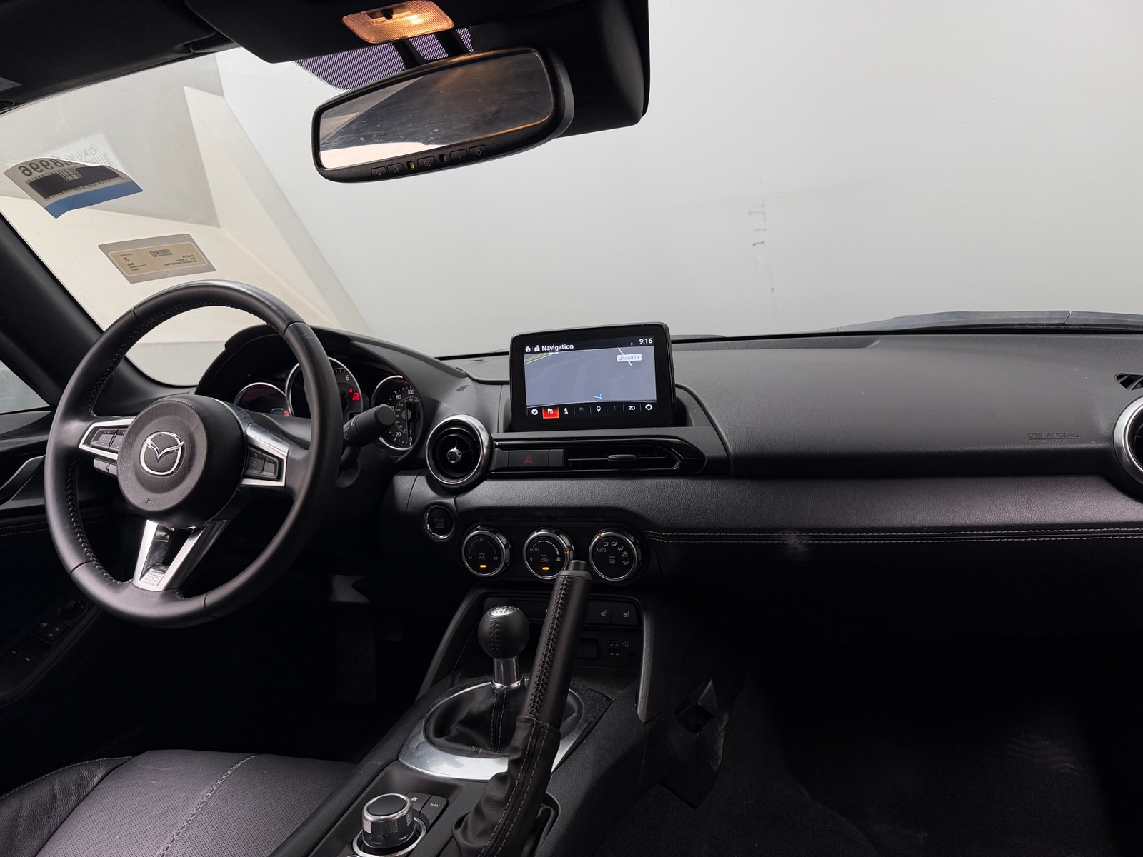 Thumbnail: 2022 Mazda MX-5 Miata - 2