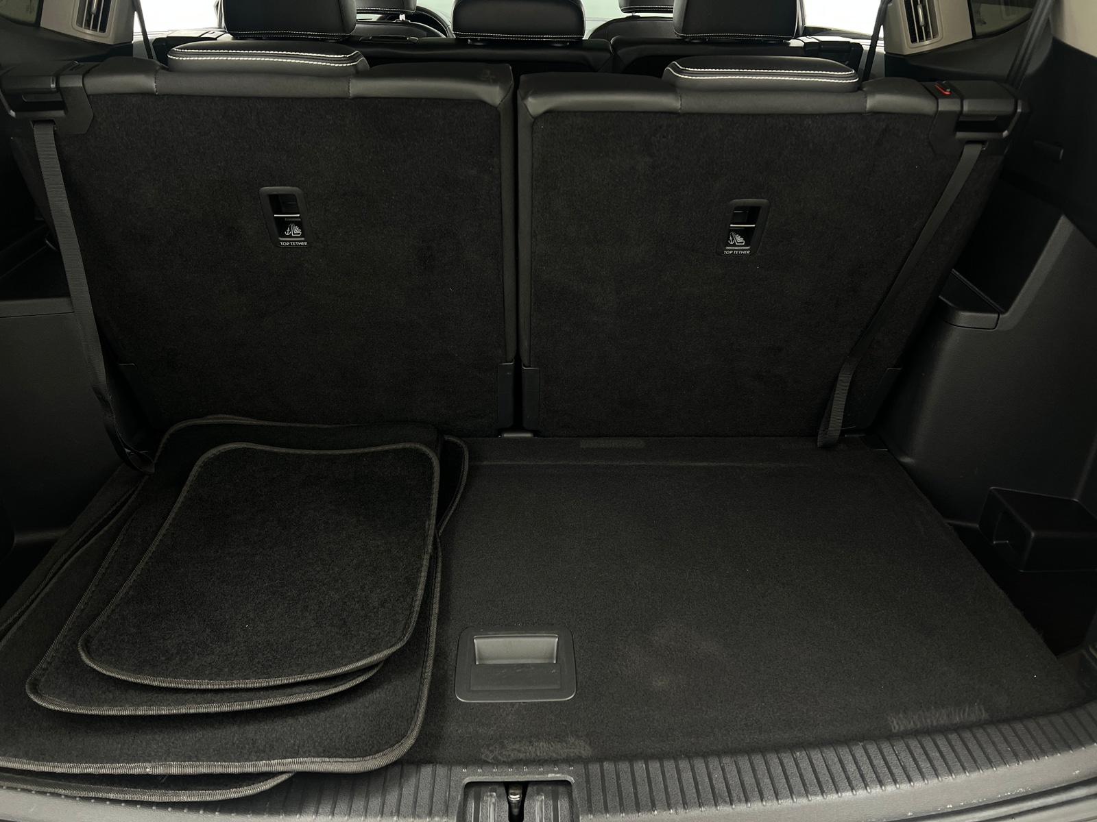 Thumbnail: 2023 Volkswagen Atlas - 6