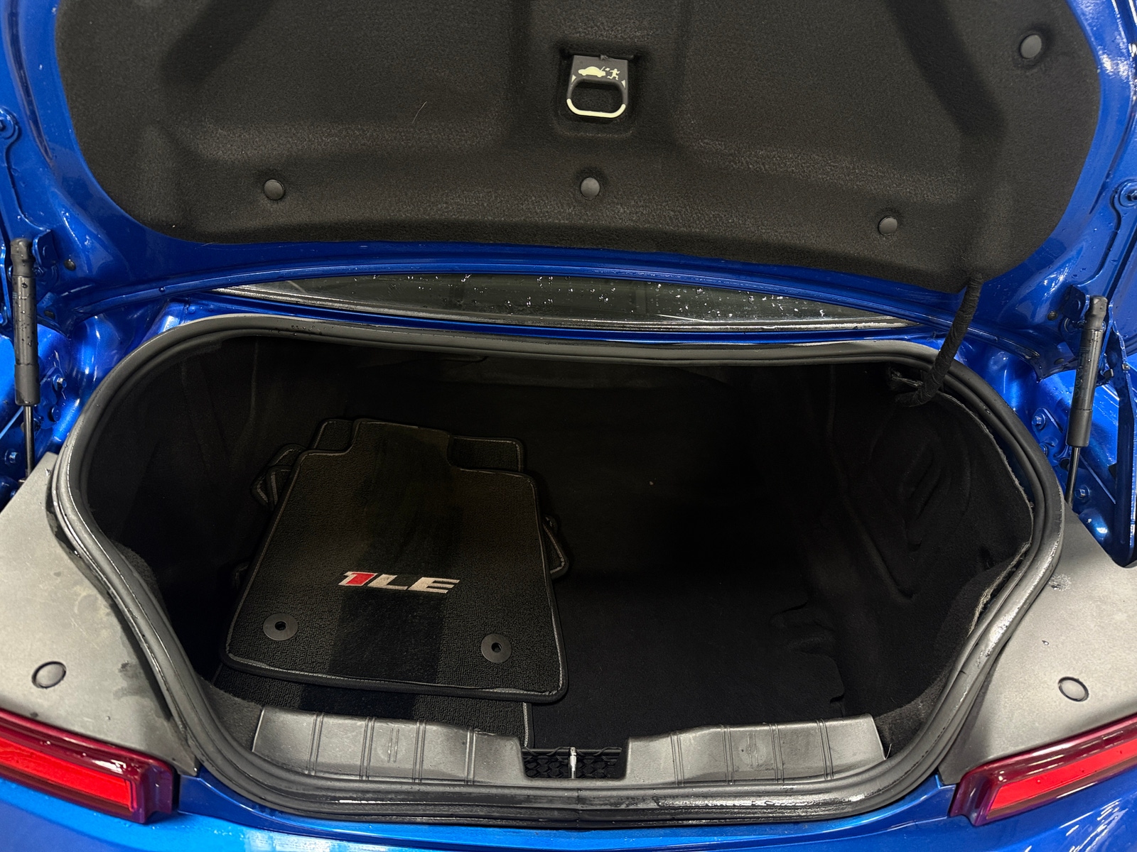 Thumbnail: 2018 Chevrolet Camaro - 5