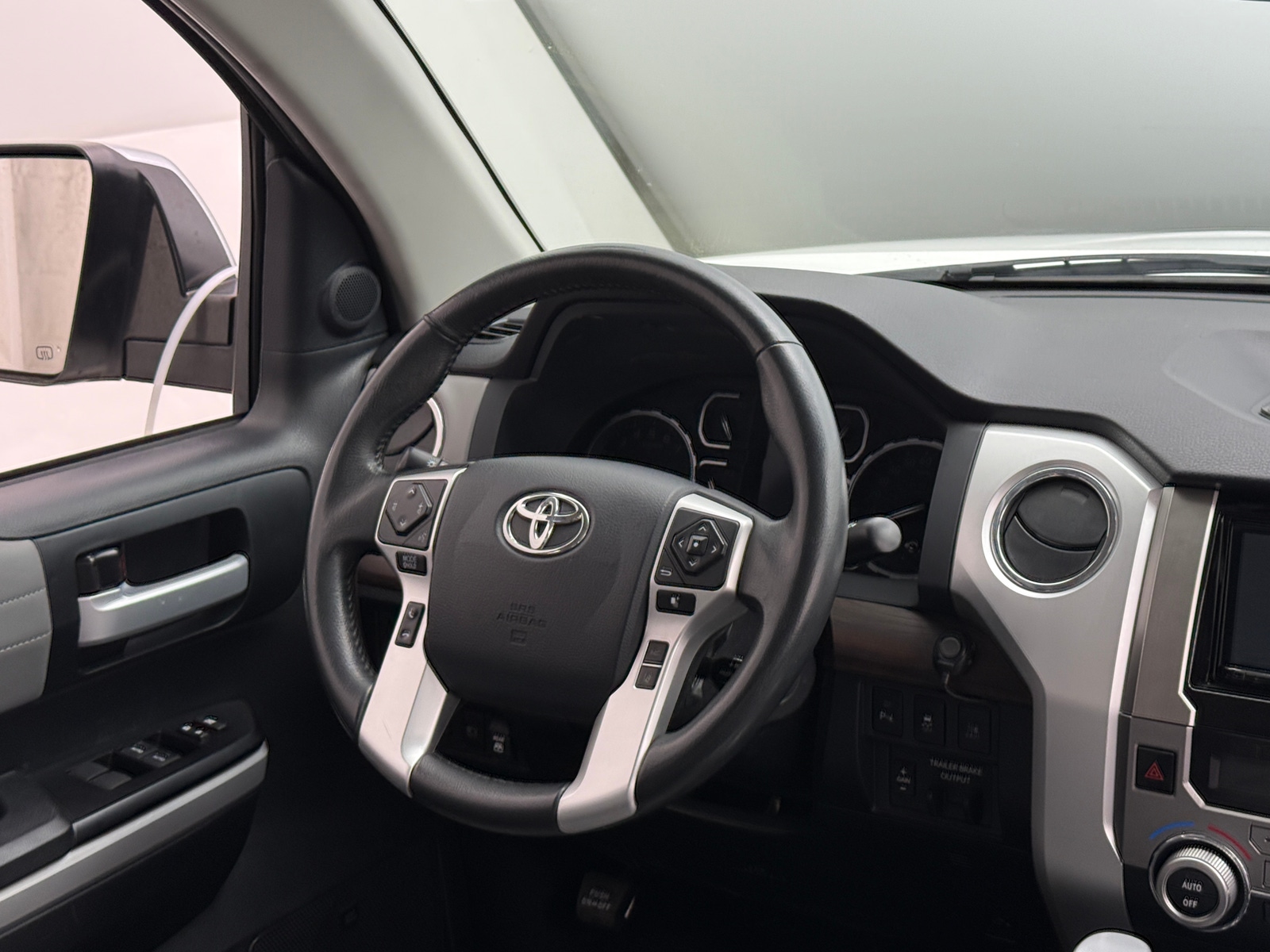 Thumbnail: 2019 Toyota Tundra - 5