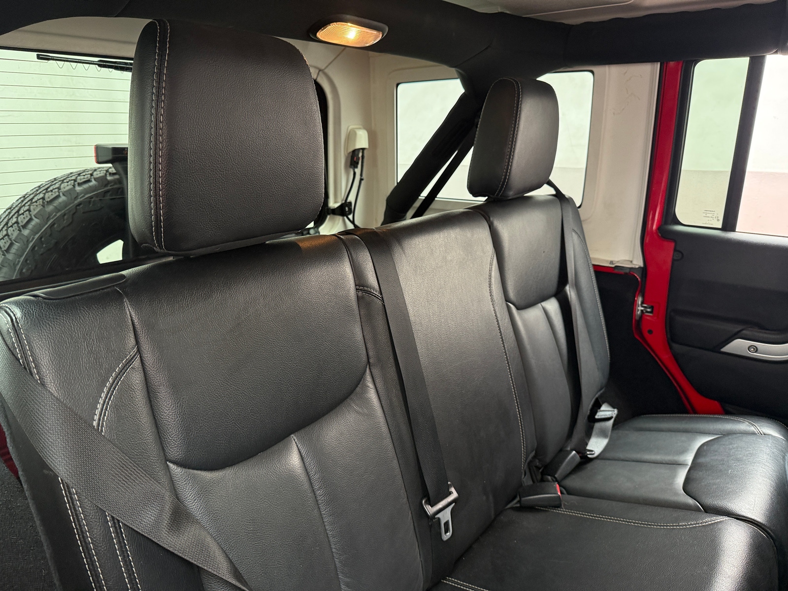 Thumbnail: 2016 Jeep Wrangler - 5