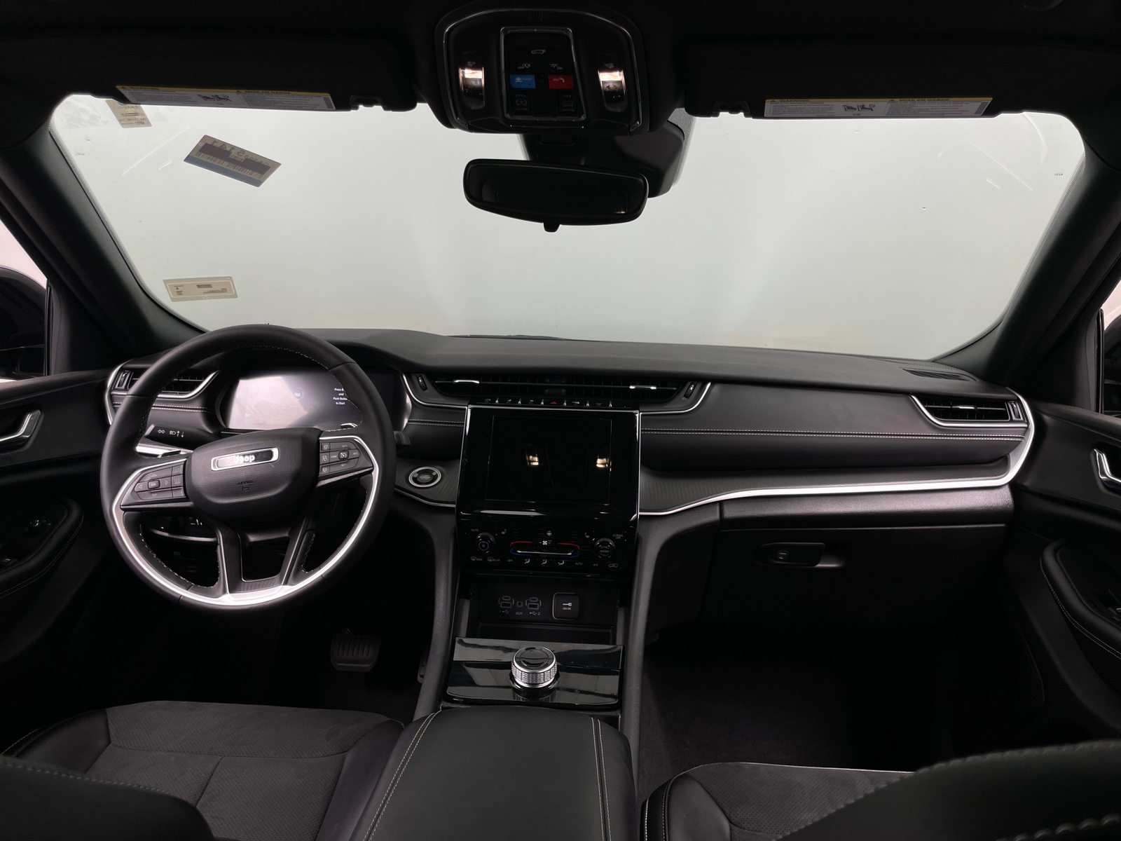 Thumbnail: 2024 Jeep Grand Cherokee L - 2