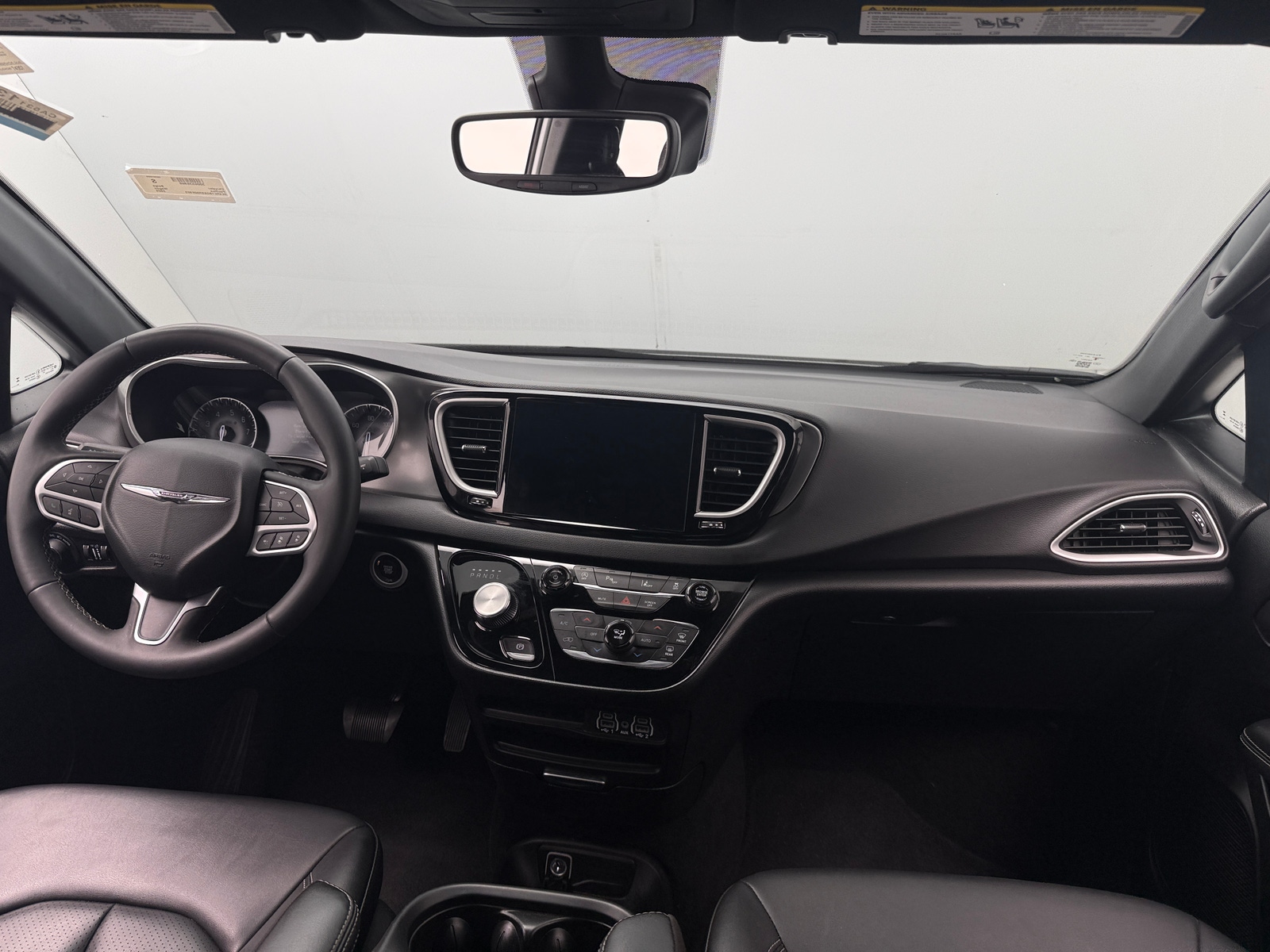 Thumbnail: 2025 Chrysler Pacifica - 2