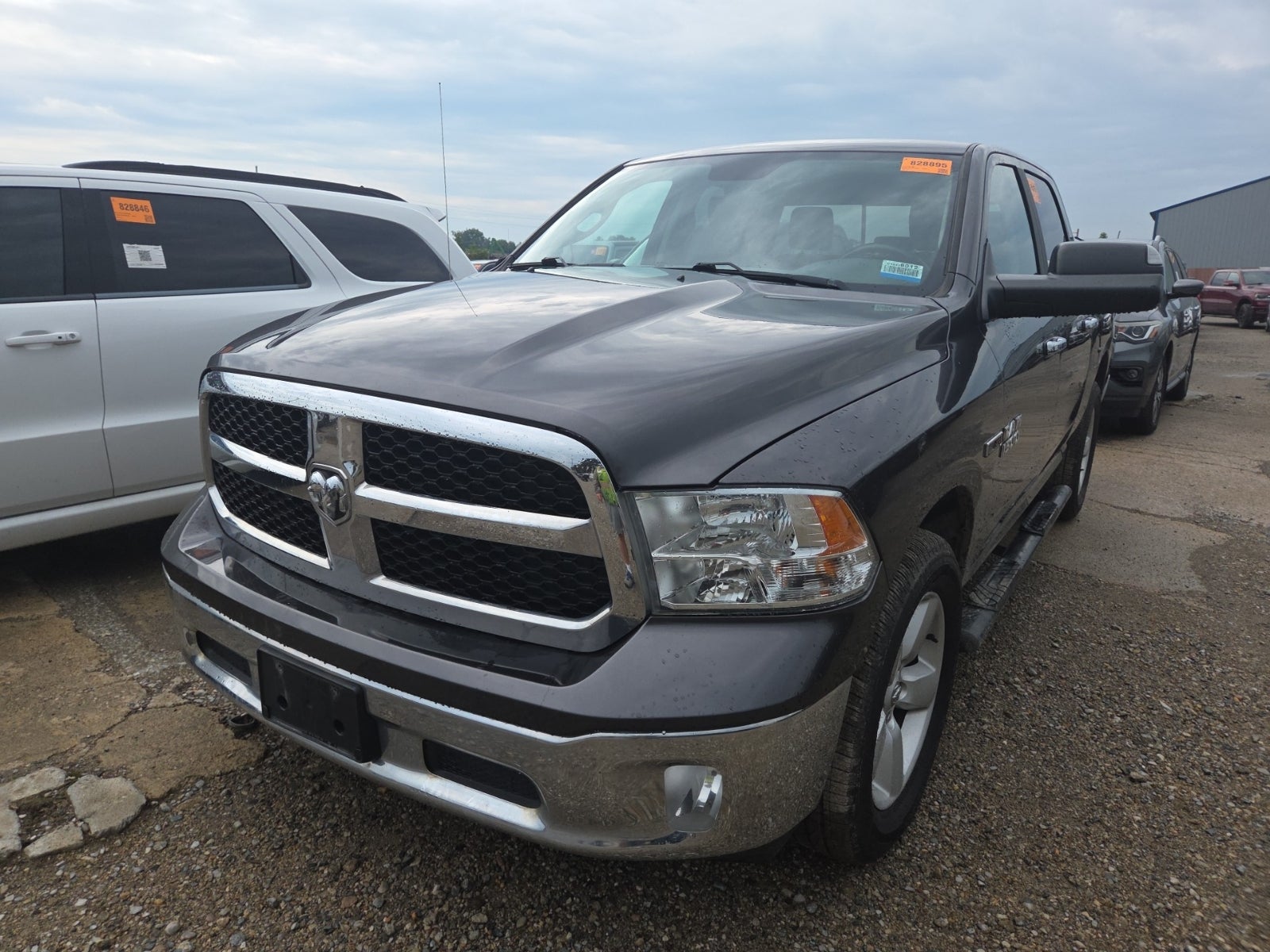 2018 Ram 1500 SLT 4x4 Crew Cab 5'7" Box