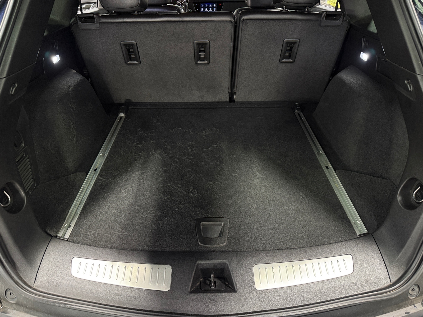Thumbnail: 2021 Cadillac XT5 - 6