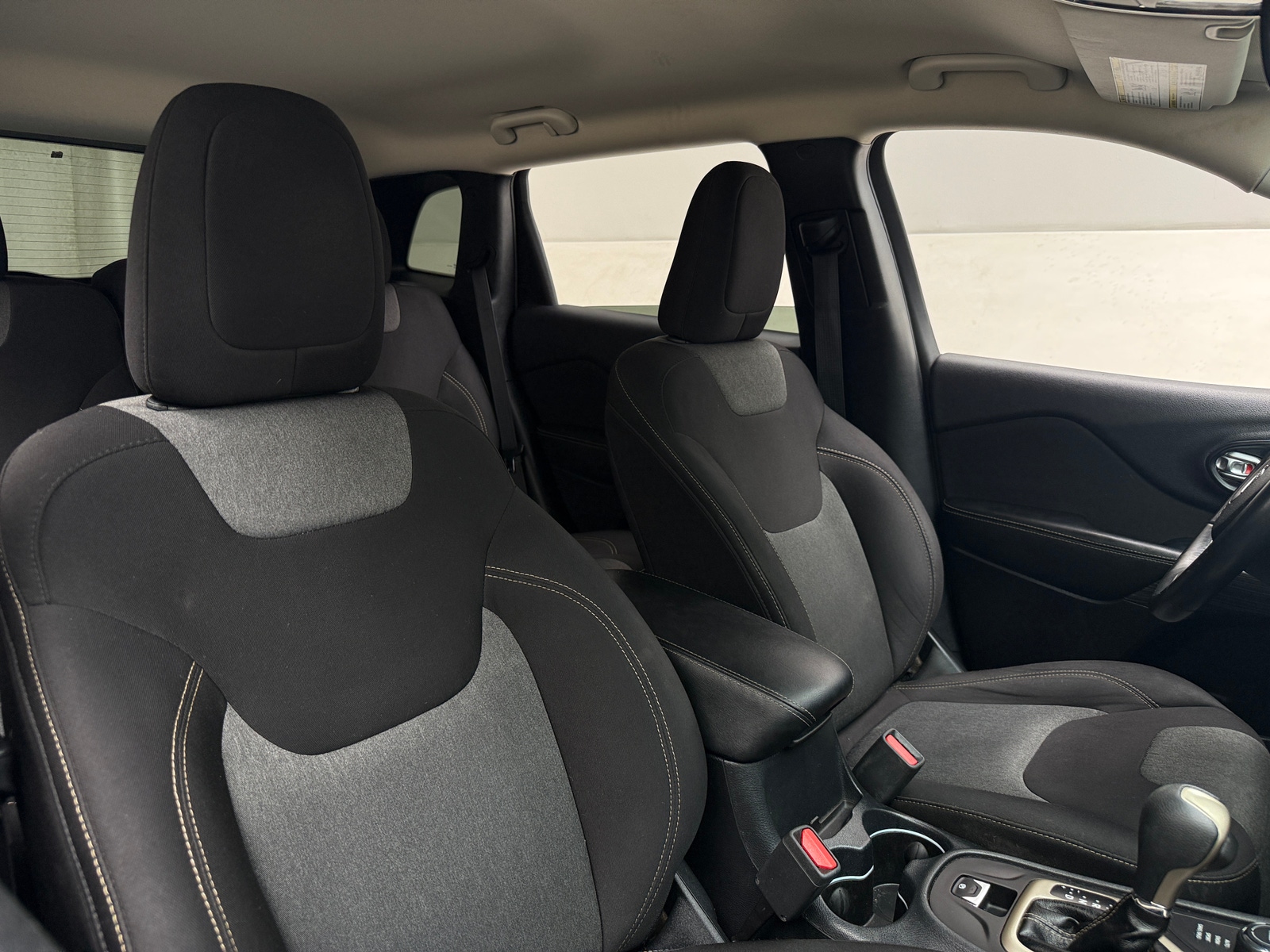 Thumbnail: 2016 Jeep Cherokee - 2