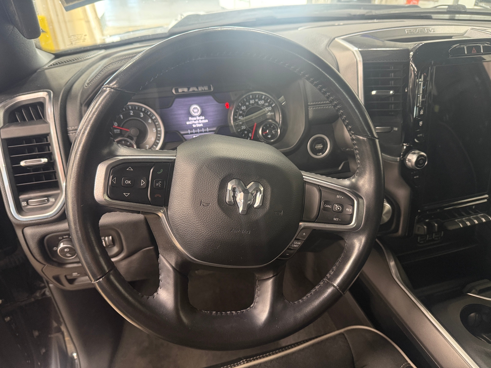 Thumbnail: 2022 RAM 1500 - 4