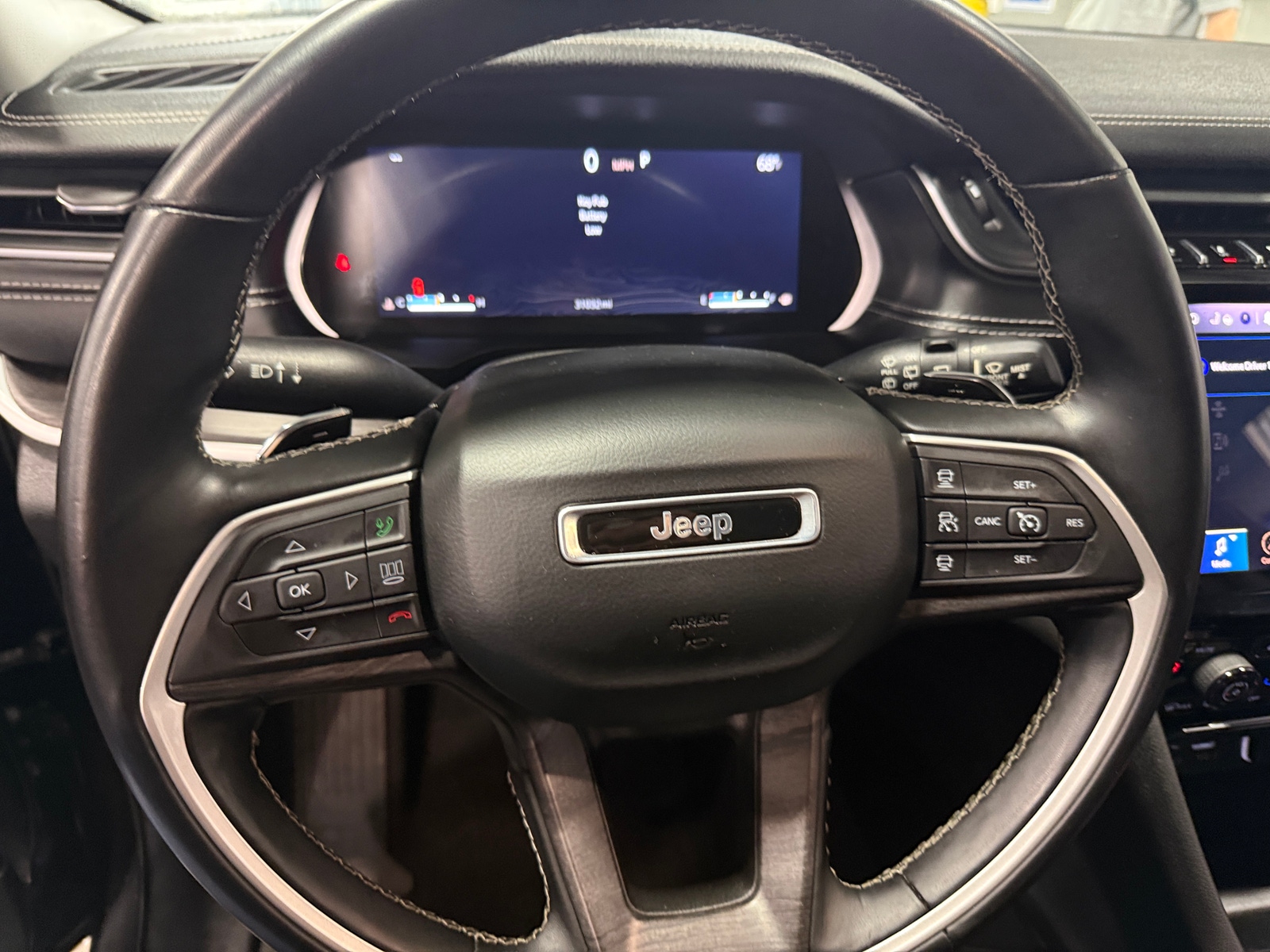 Thumbnail: 2021 Jeep Grand Cherokee L - 4