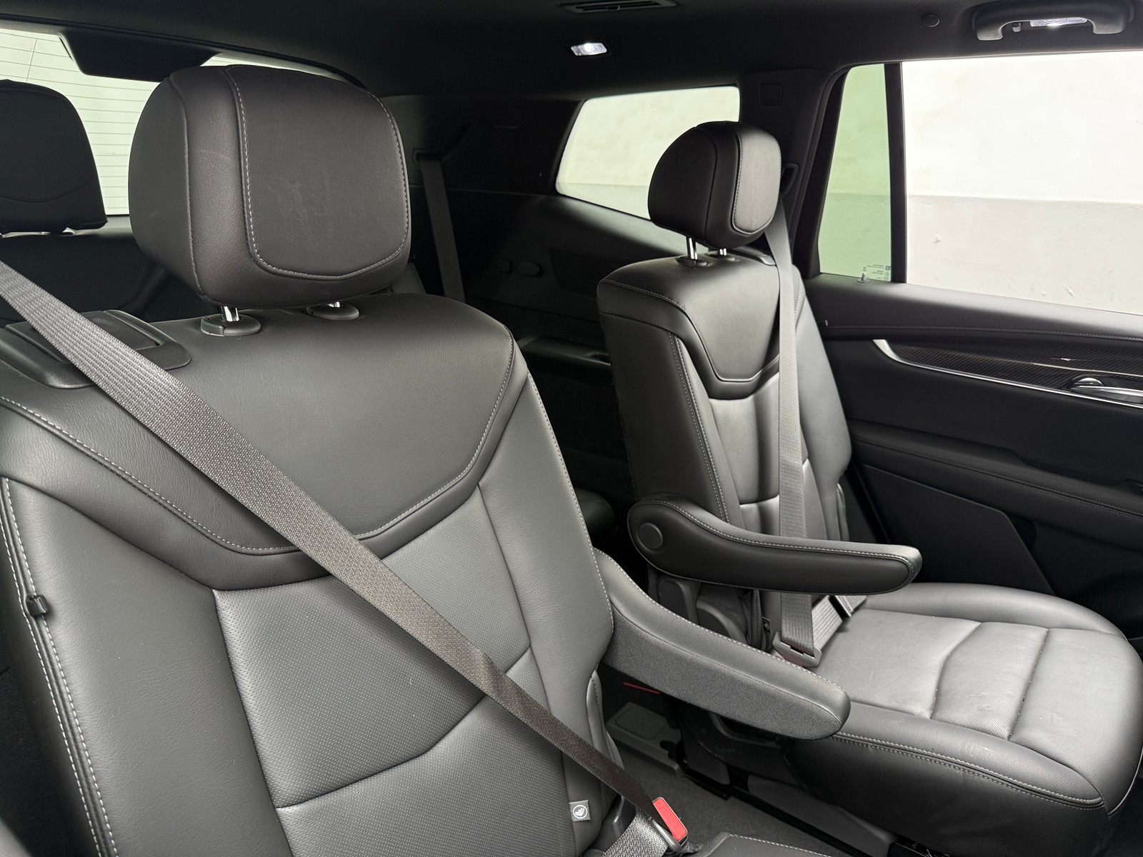 Thumbnail: 2024 Cadillac XT6 - 5