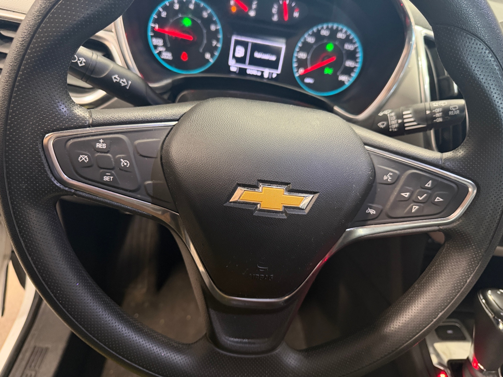 Thumbnail: 2019 Chevrolet Equinox - 5