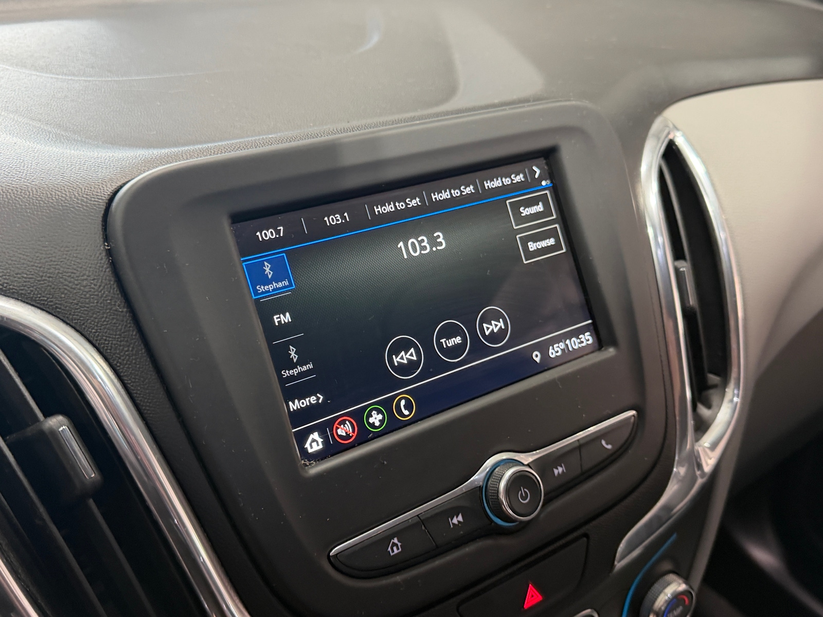 Thumbnail: 2019 Chevrolet Equinox - 4