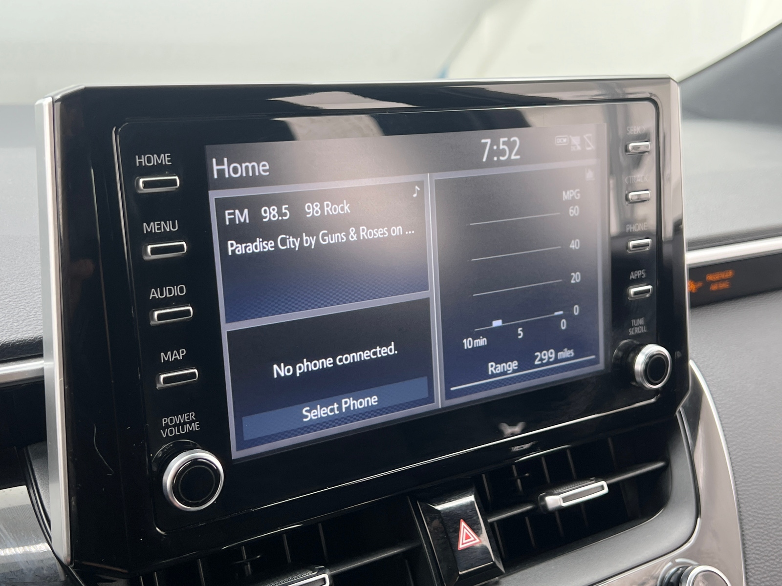 Thumbnail: 2019 Toyota Corolla - 4