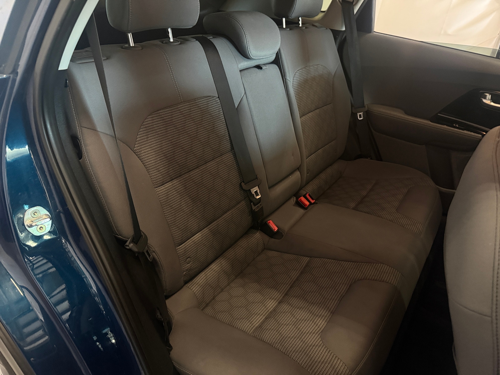 Thumbnail: 2020 Kia Niro - 6