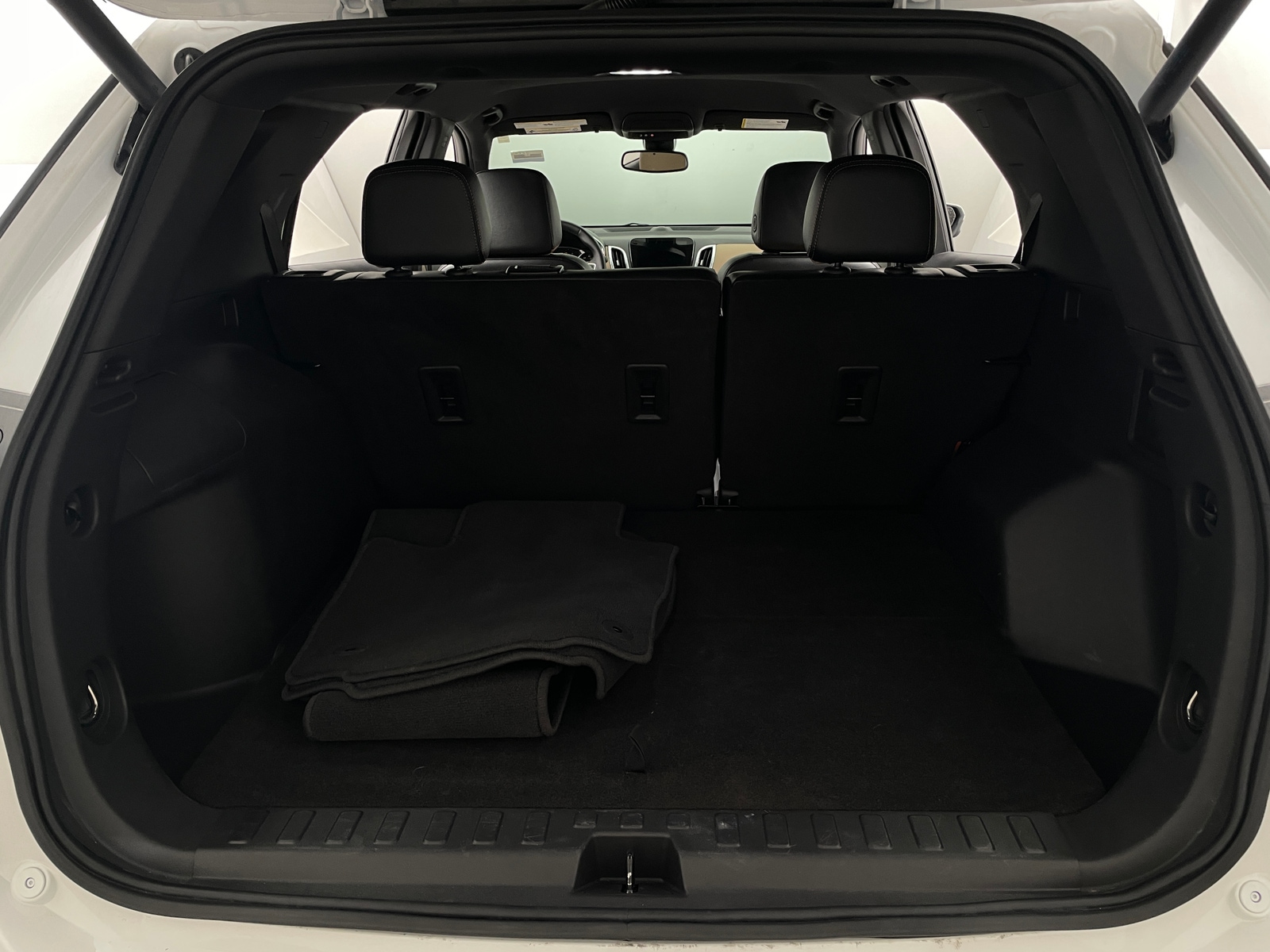 Thumbnail: 2023 Chevrolet Equinox - 6