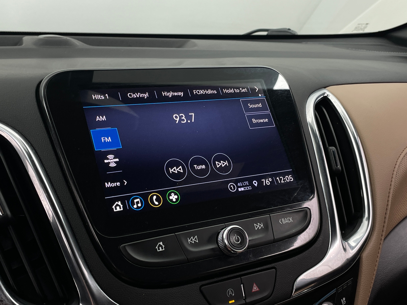 Thumbnail: 2023 Chevrolet Equinox - 3