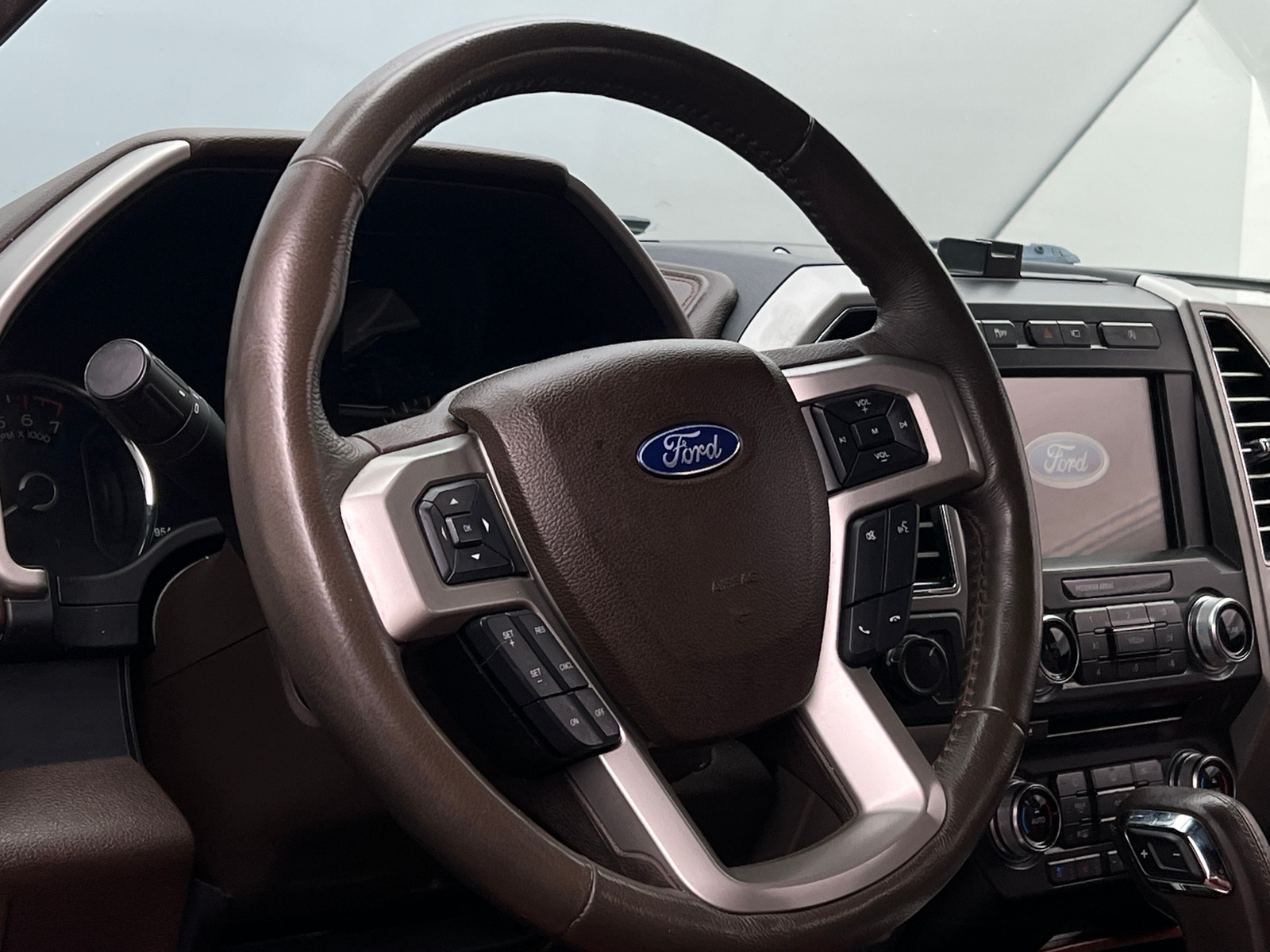 Thumbnail: 2018 Ford Econoline - 4