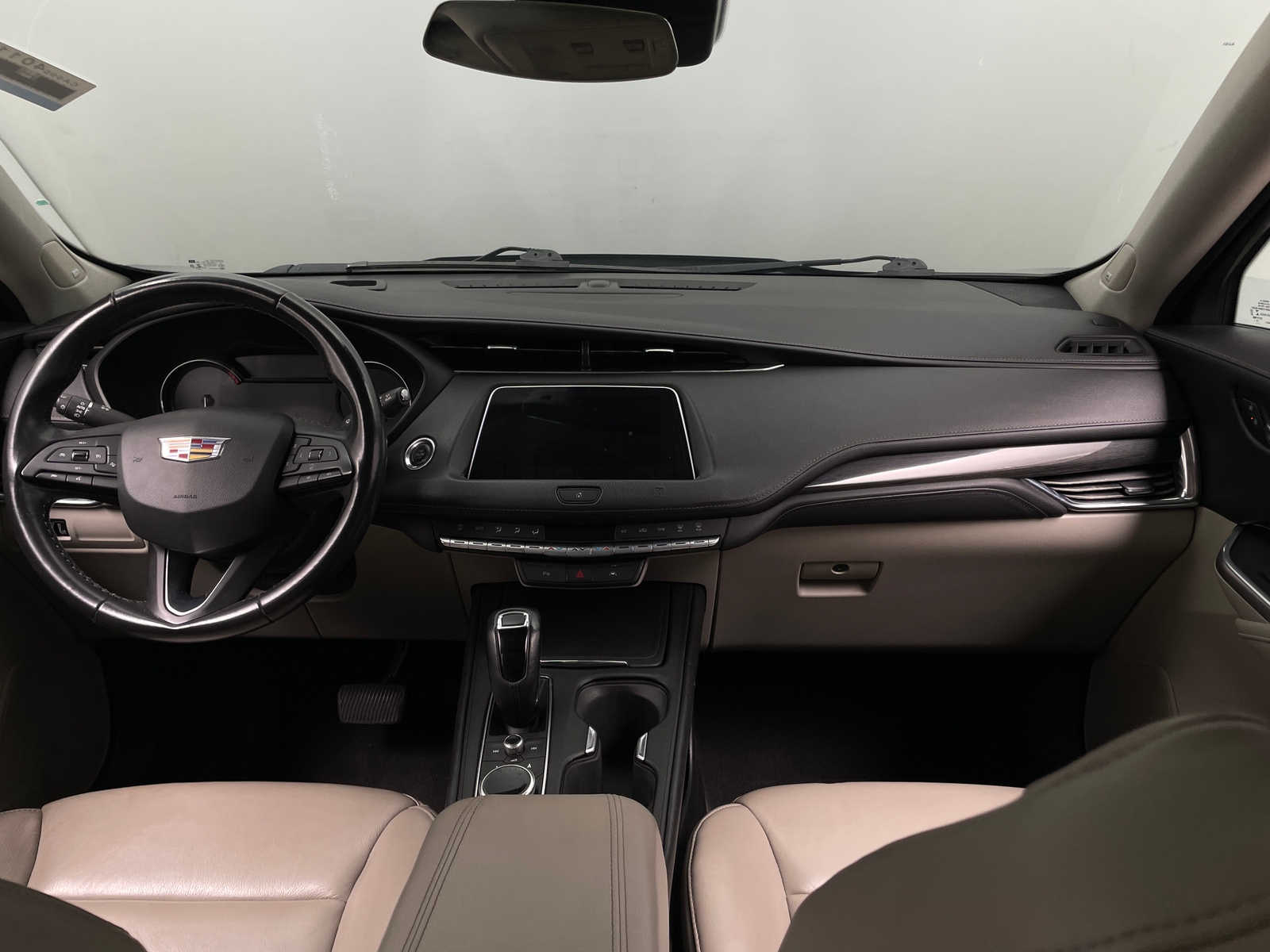 Thumbnail: 2019 Cadillac XT4 - 2