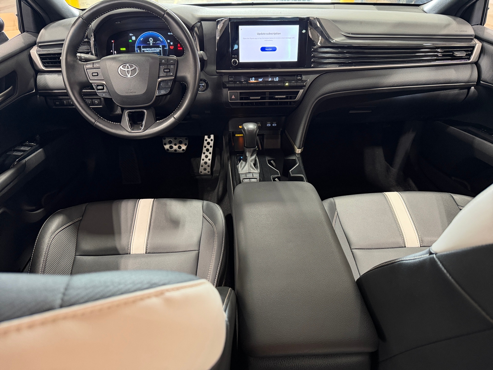 Thumbnail: 2025 Toyota Camry - 3