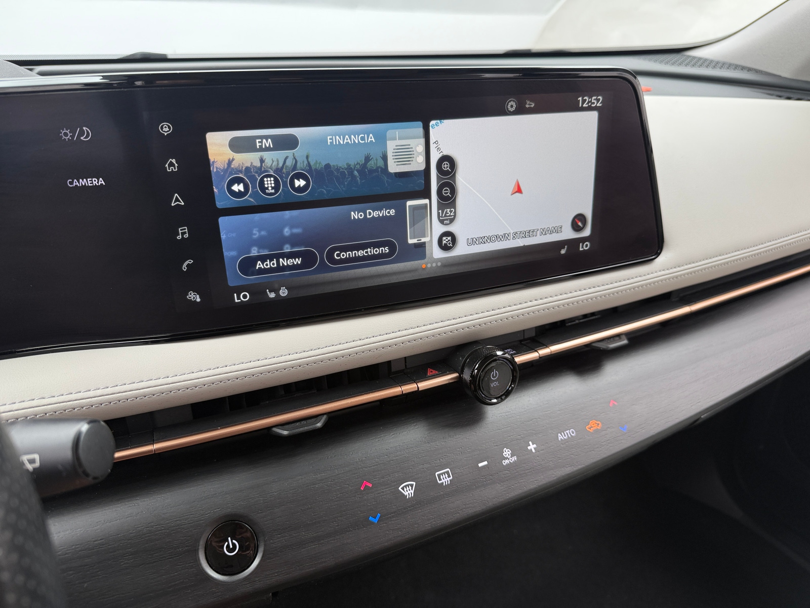 Thumbnail: 2023 Nissan Ariya - 3