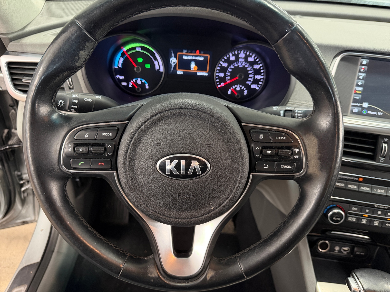 Thumbnail: 2017 Kia Optima - 4