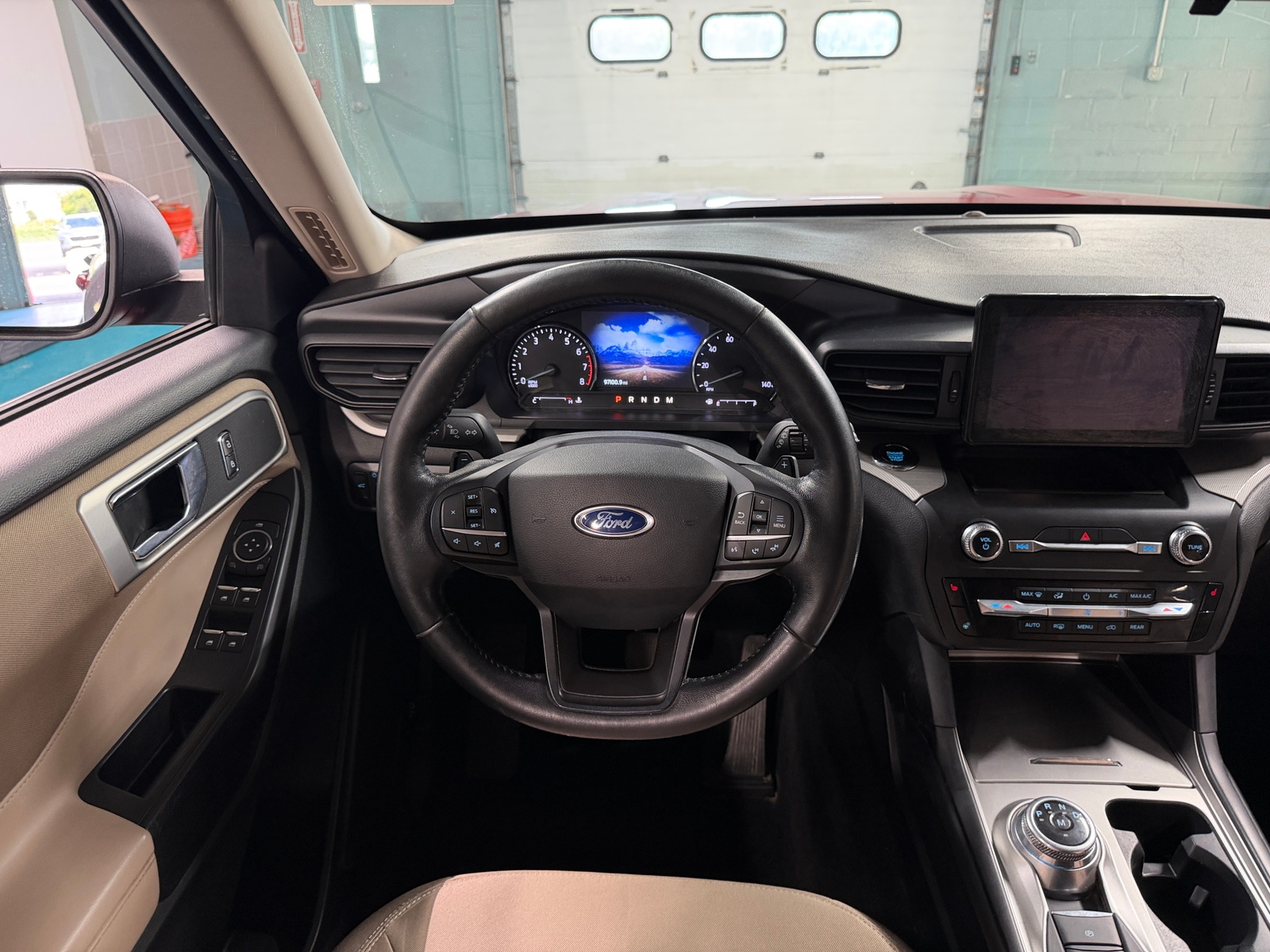 Thumbnail: 2020 Ford Explorer - 5