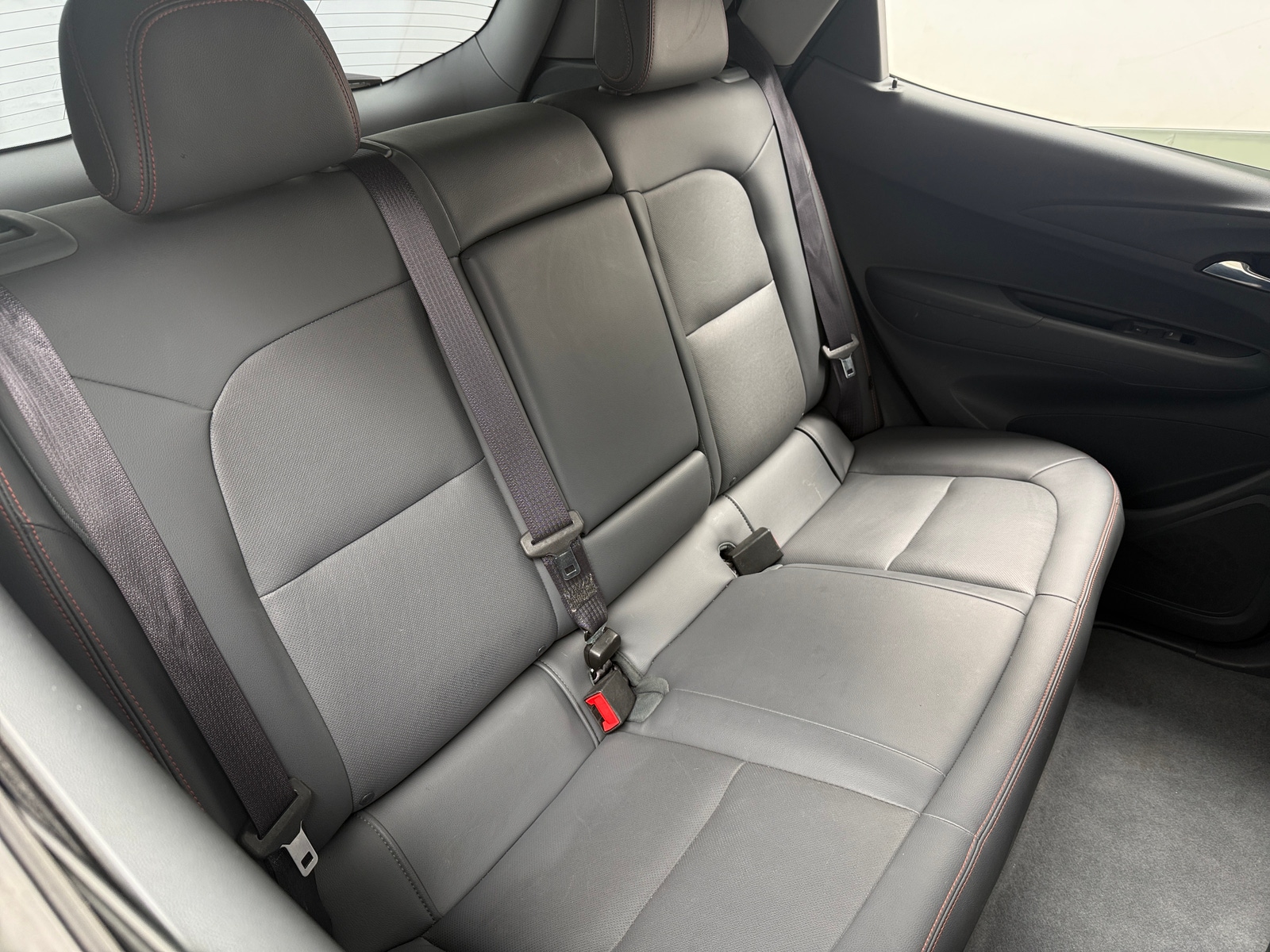 Thumbnail: 2017 Chevrolet Bolt EV - 5