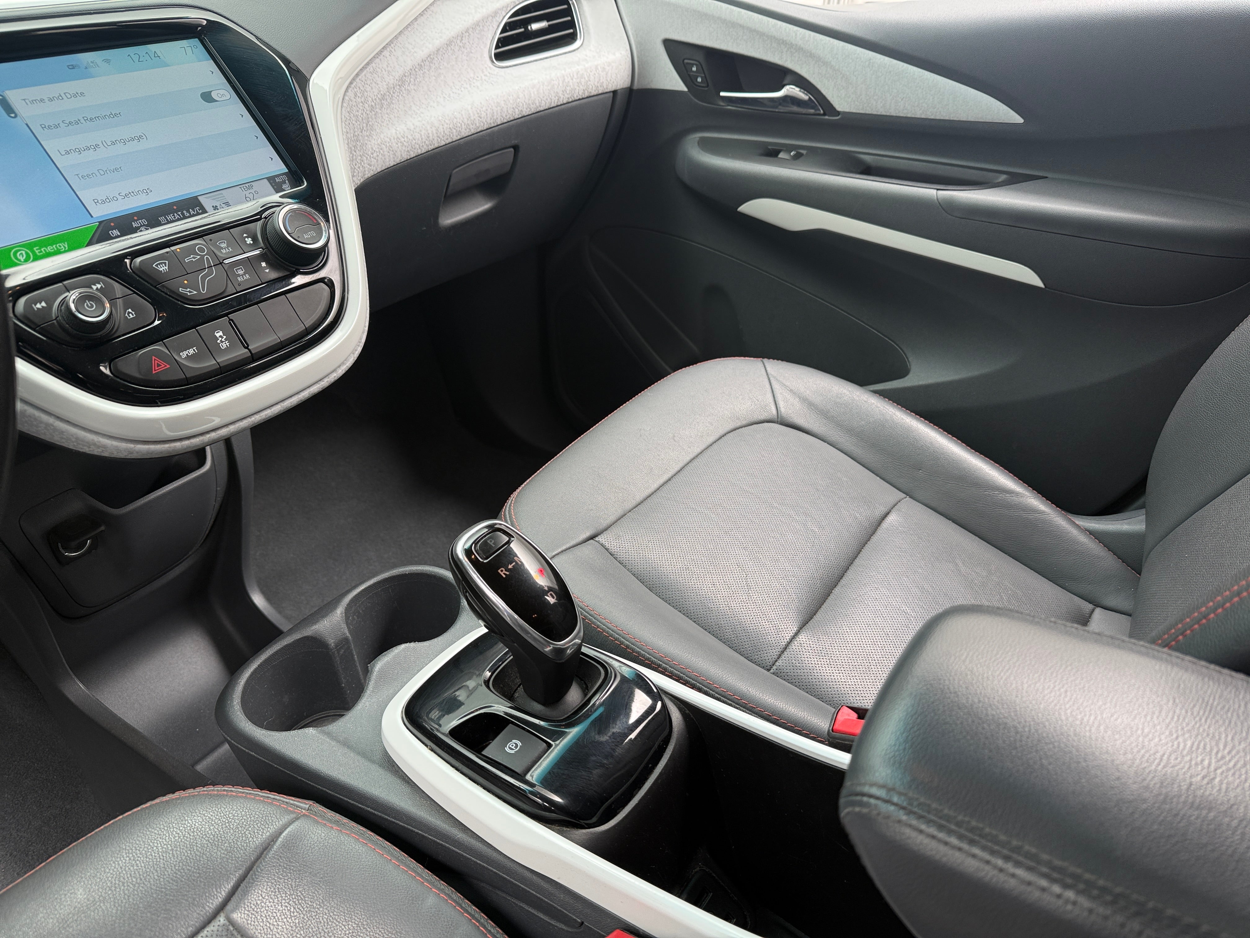 Used 2017 Chevrolet Bolt EV Premier with VIN 1G1FX6S08H4180198 for sale in Oak Creek, WI