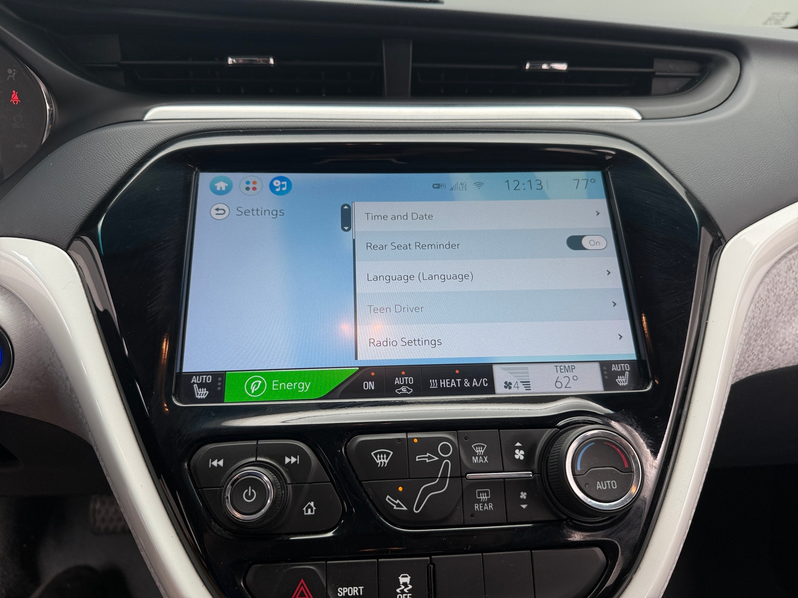 Thumbnail: 2017 Chevrolet Bolt EV - 3