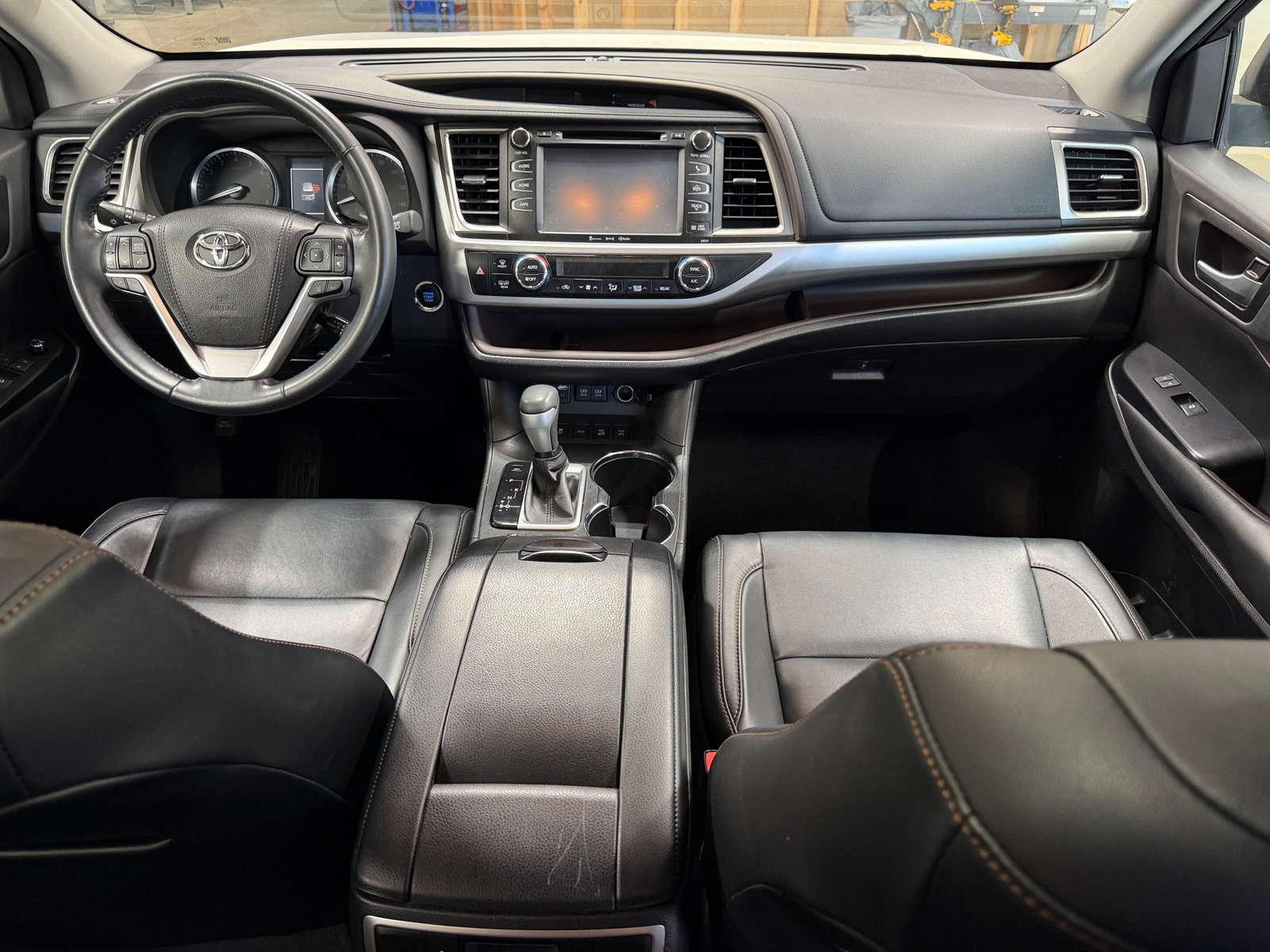 Thumbnail: 2017 Toyota Highlander - 2