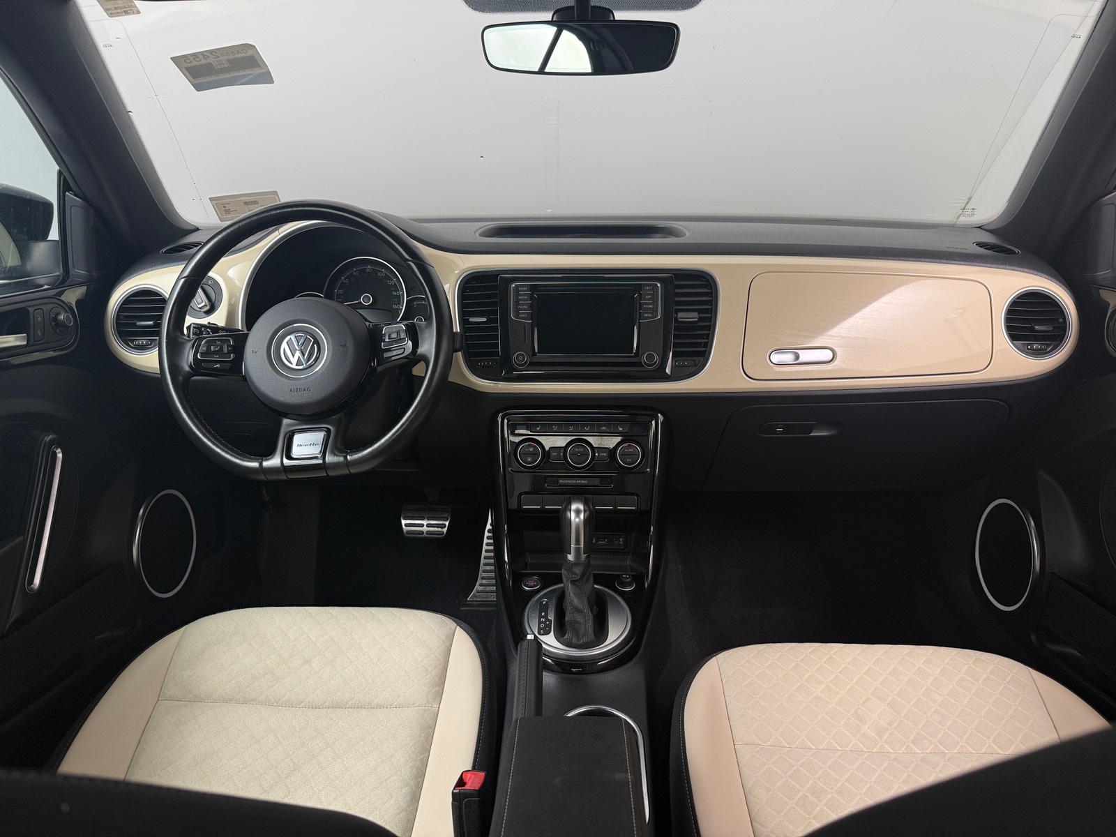 Thumbnail: 2019 Volkswagen Beetle - 3