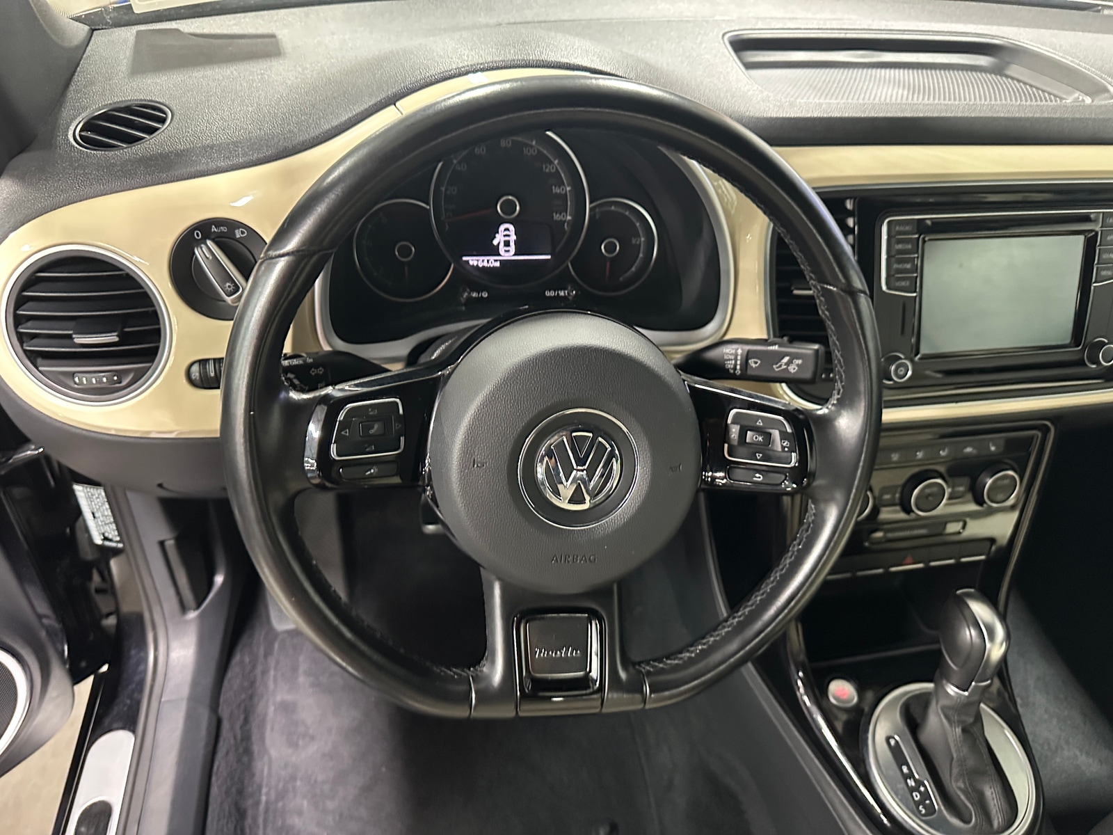 Thumbnail: 2019 Volkswagen Beetle - 5