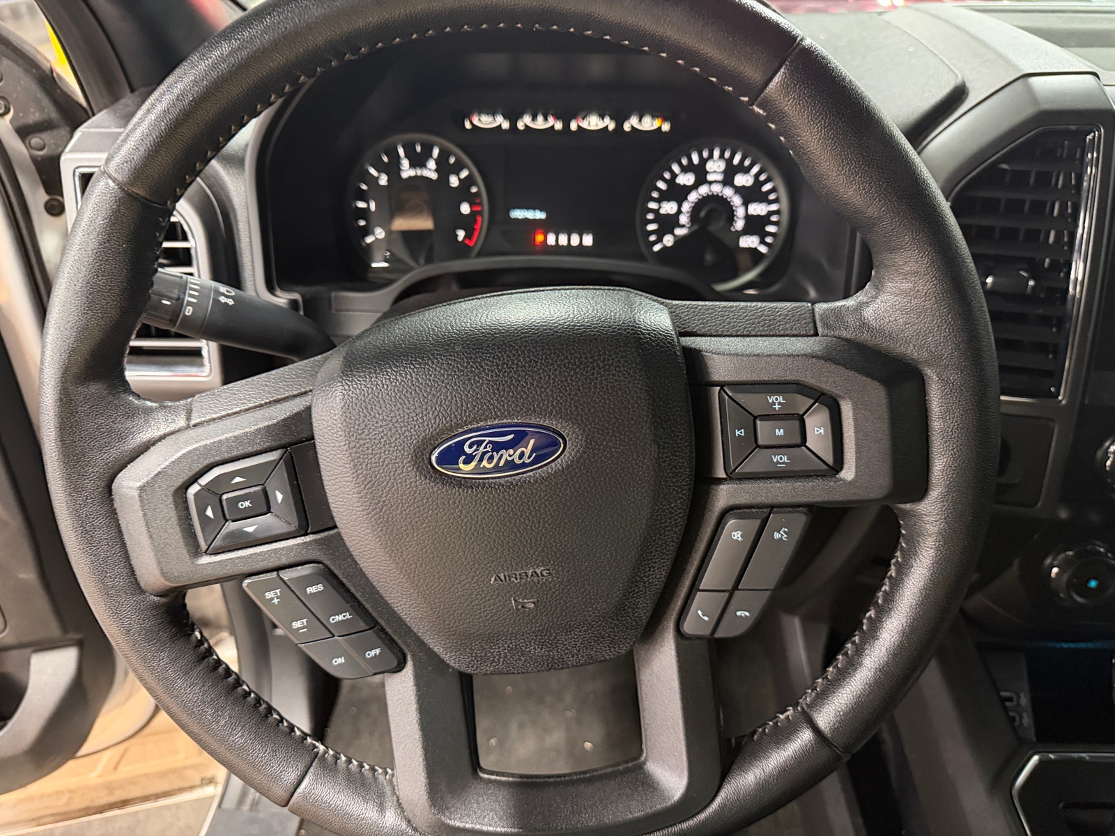Thumbnail: 2019 Ford Econoline - 5