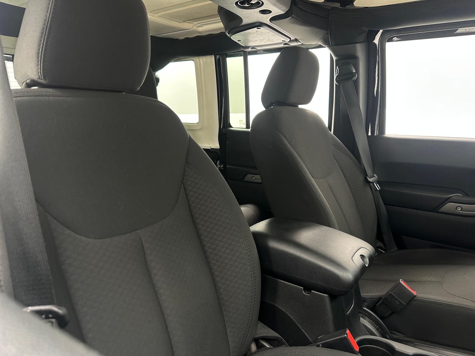 Thumbnail: 2017 Jeep Wrangler - 2