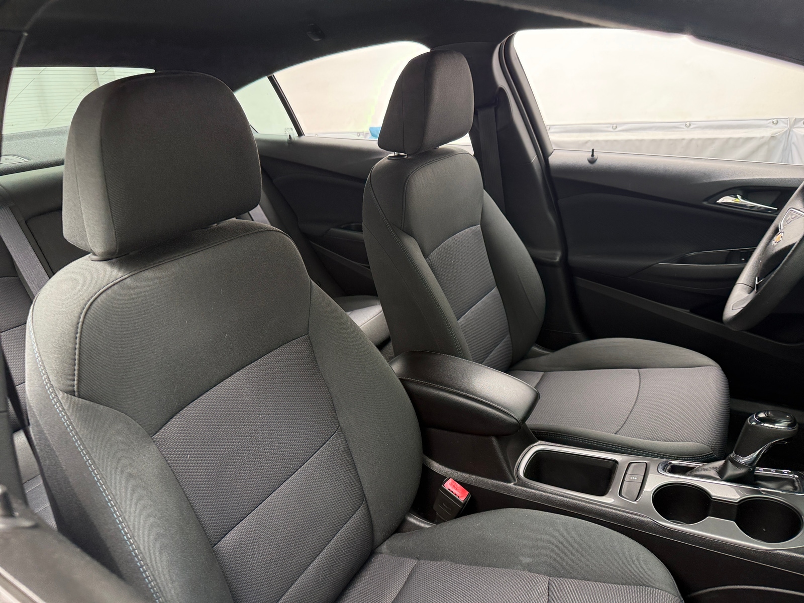 Thumbnail: 2017 Chevrolet Cruze - 2