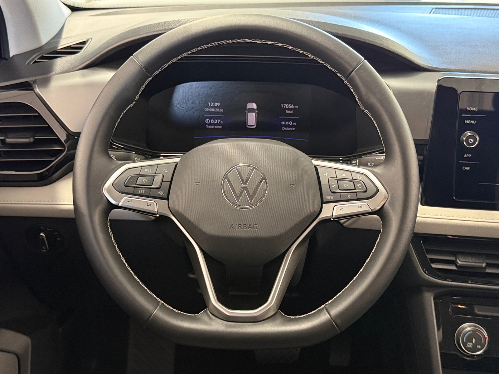 Thumbnail: 2026 Volkswagen Taos - 5