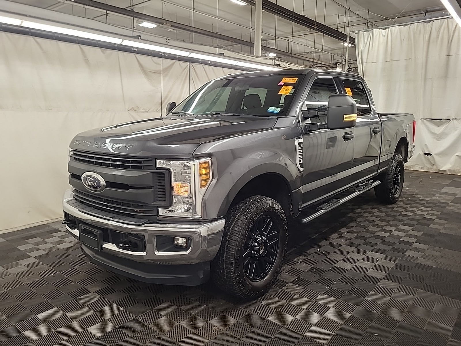 2018 Ford F-250 XLT 4WD Crew Cab 6.75' Box