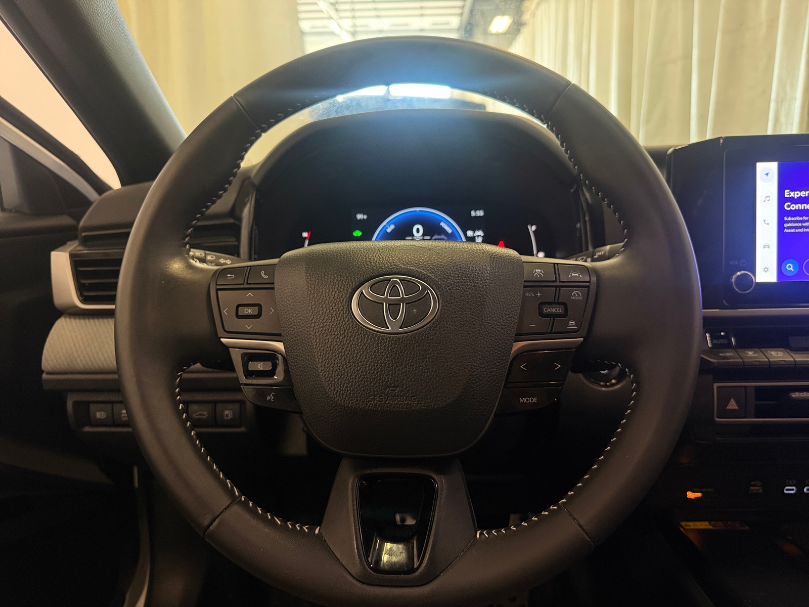 Thumbnail: 2025 Toyota Camry - 5