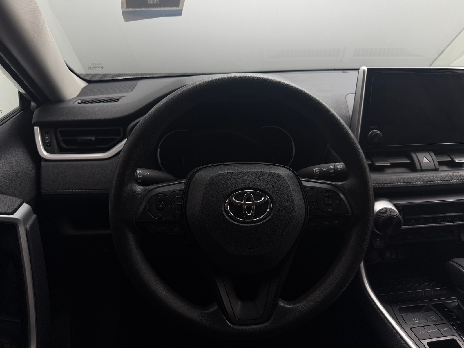 Thumbnail: 2025 Toyota RAV4 - 5