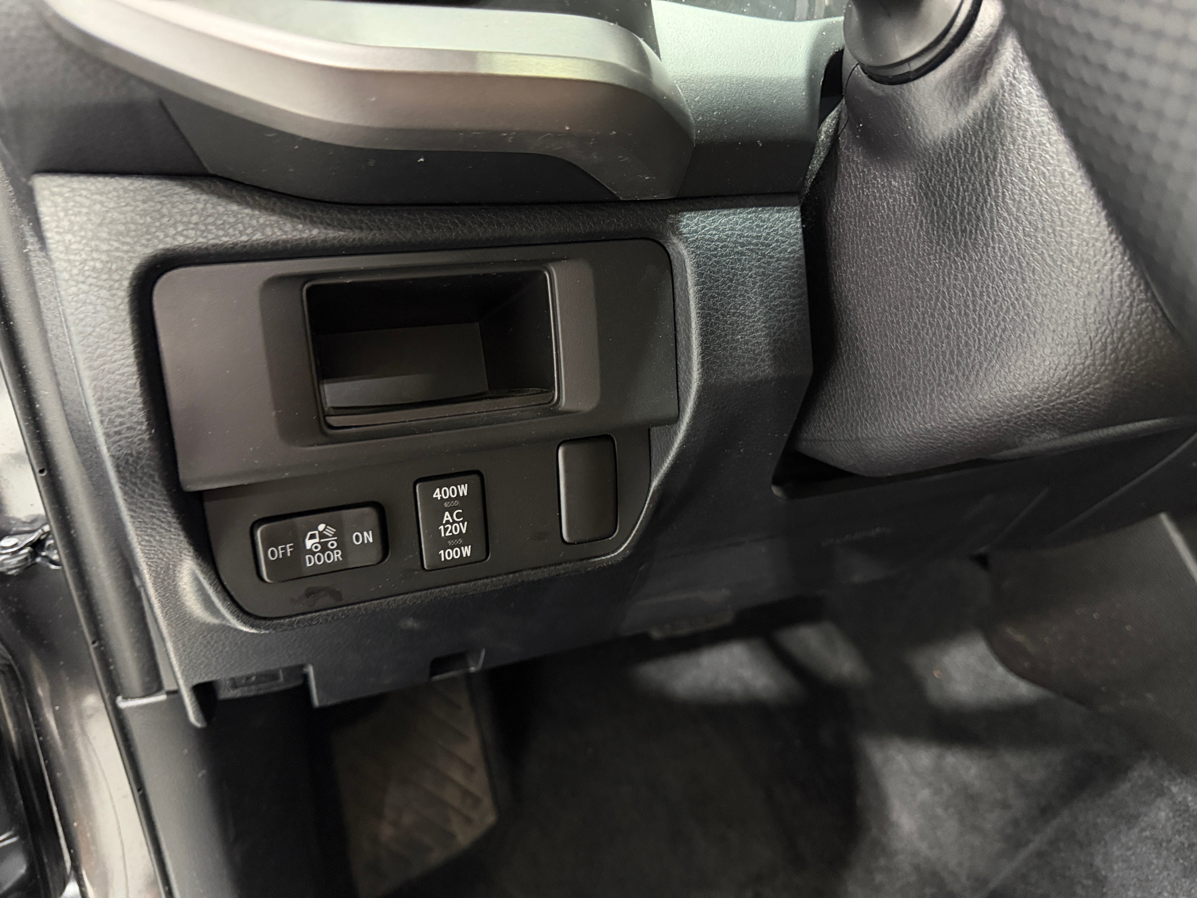2016 Toyota Tacoma Limited - Photo 12