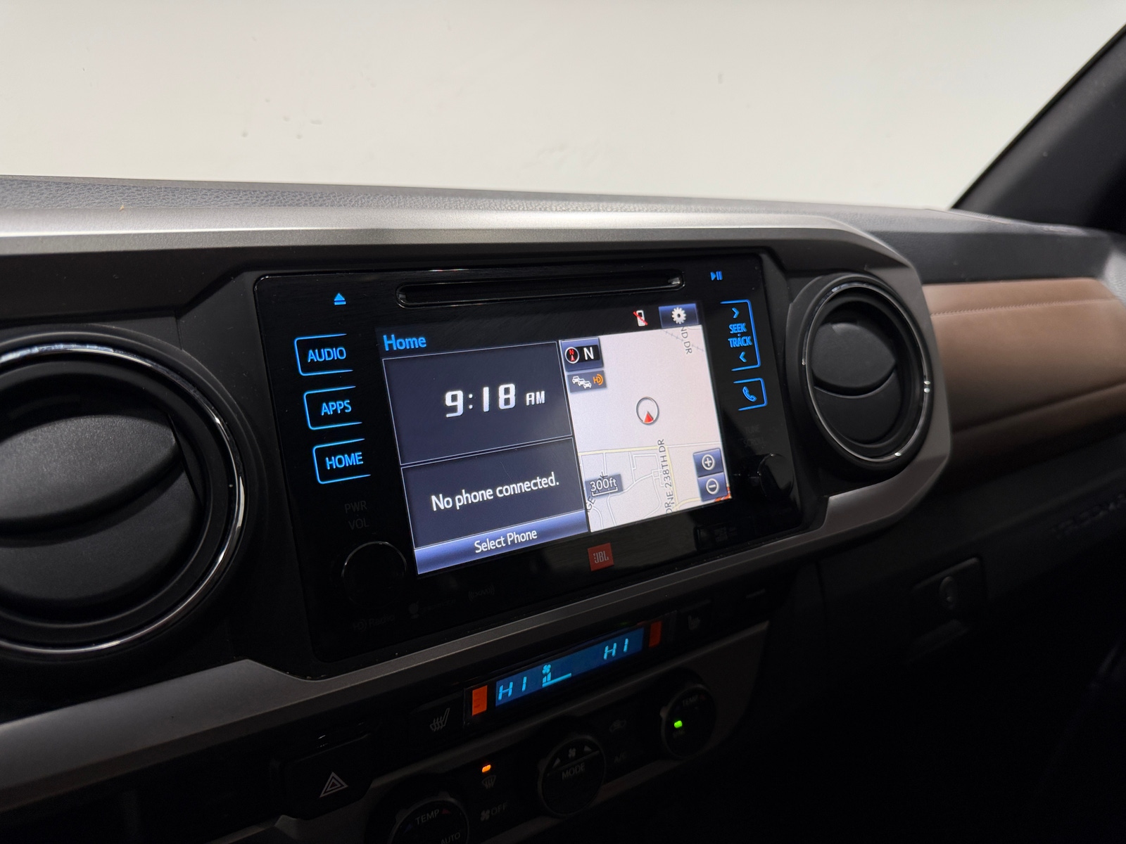 Thumbnail: 2016 Toyota Tacoma - 3